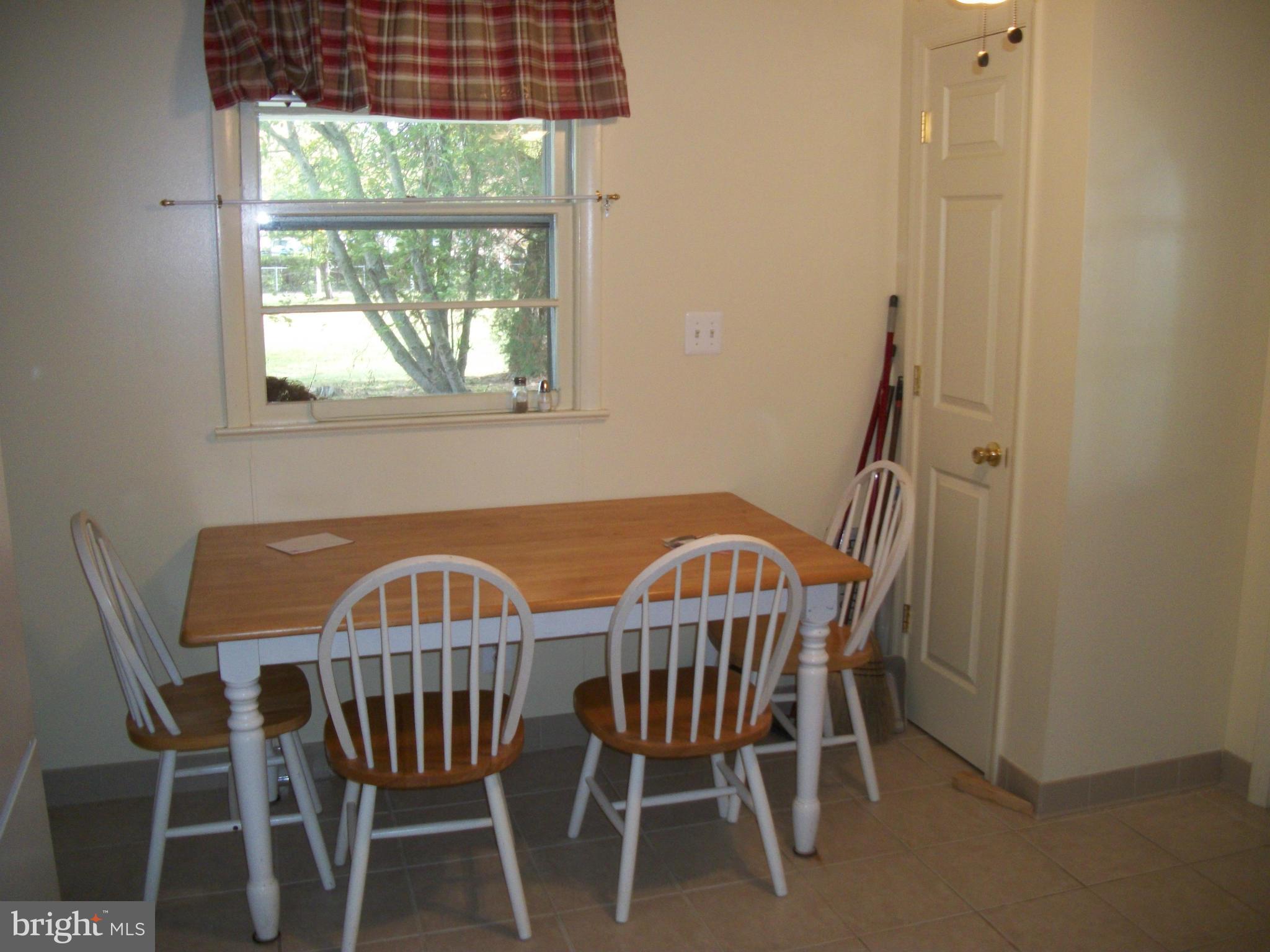 MILL POINT SHORES - Residential