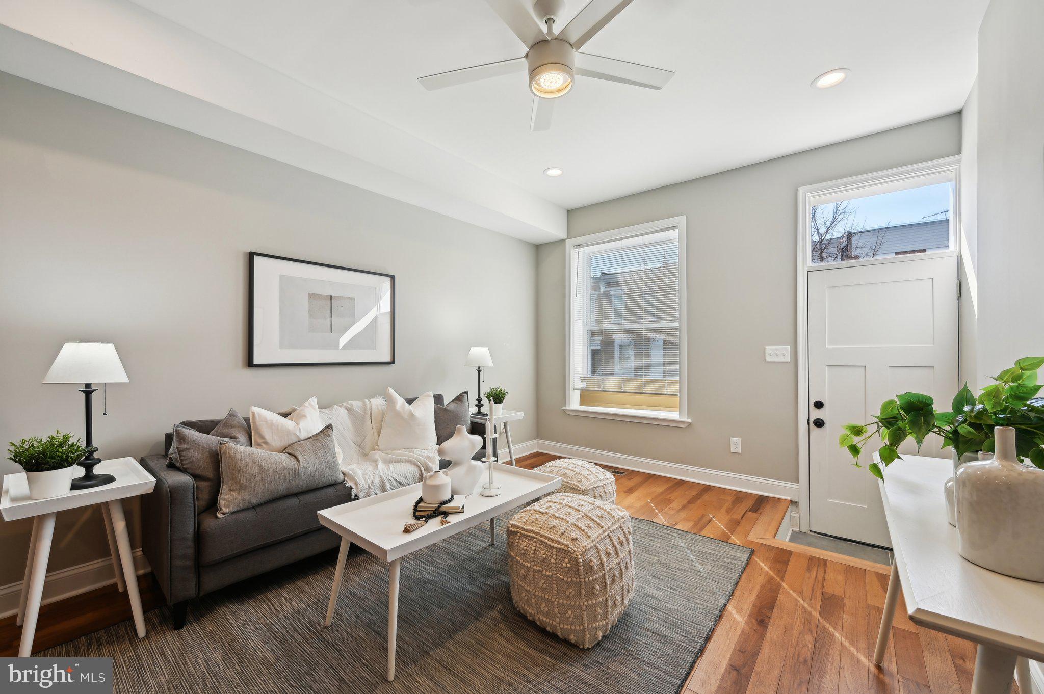 ELLWOOD PARK - Residential