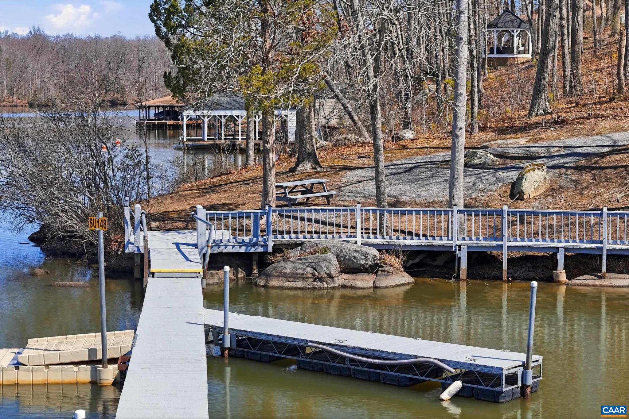 KELLYS LANDING - Land