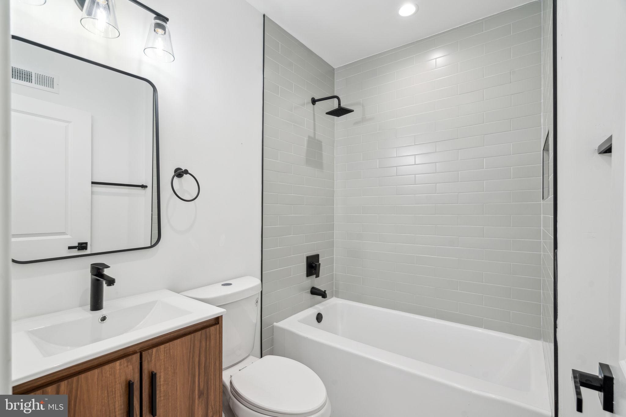 WEST PASSYUNK - Residential