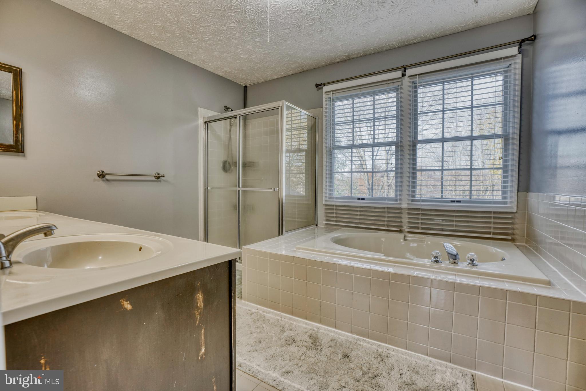 GLENWOOD GARTH - Residential