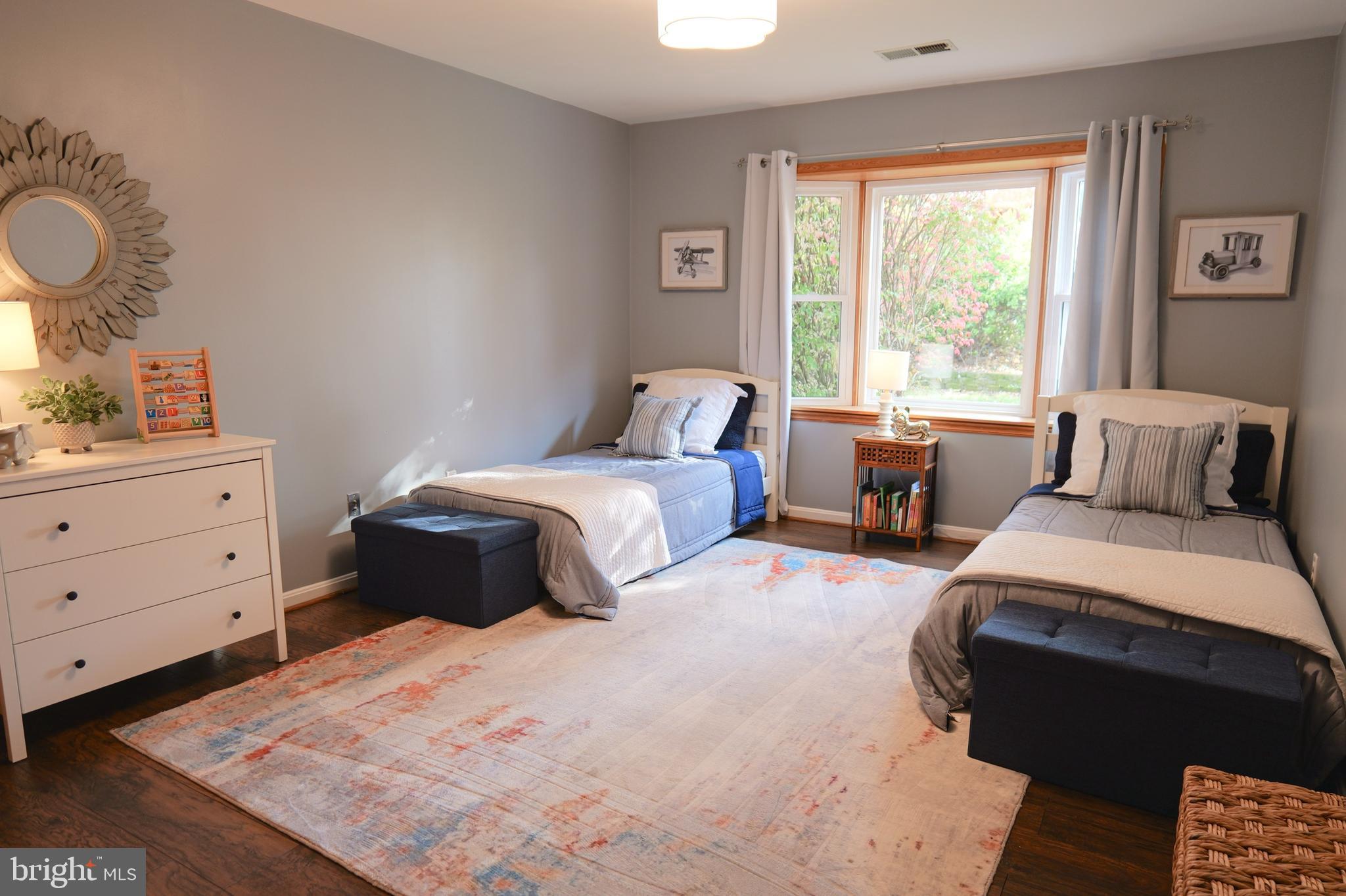 NORTH SPRINGFIELD - Residential