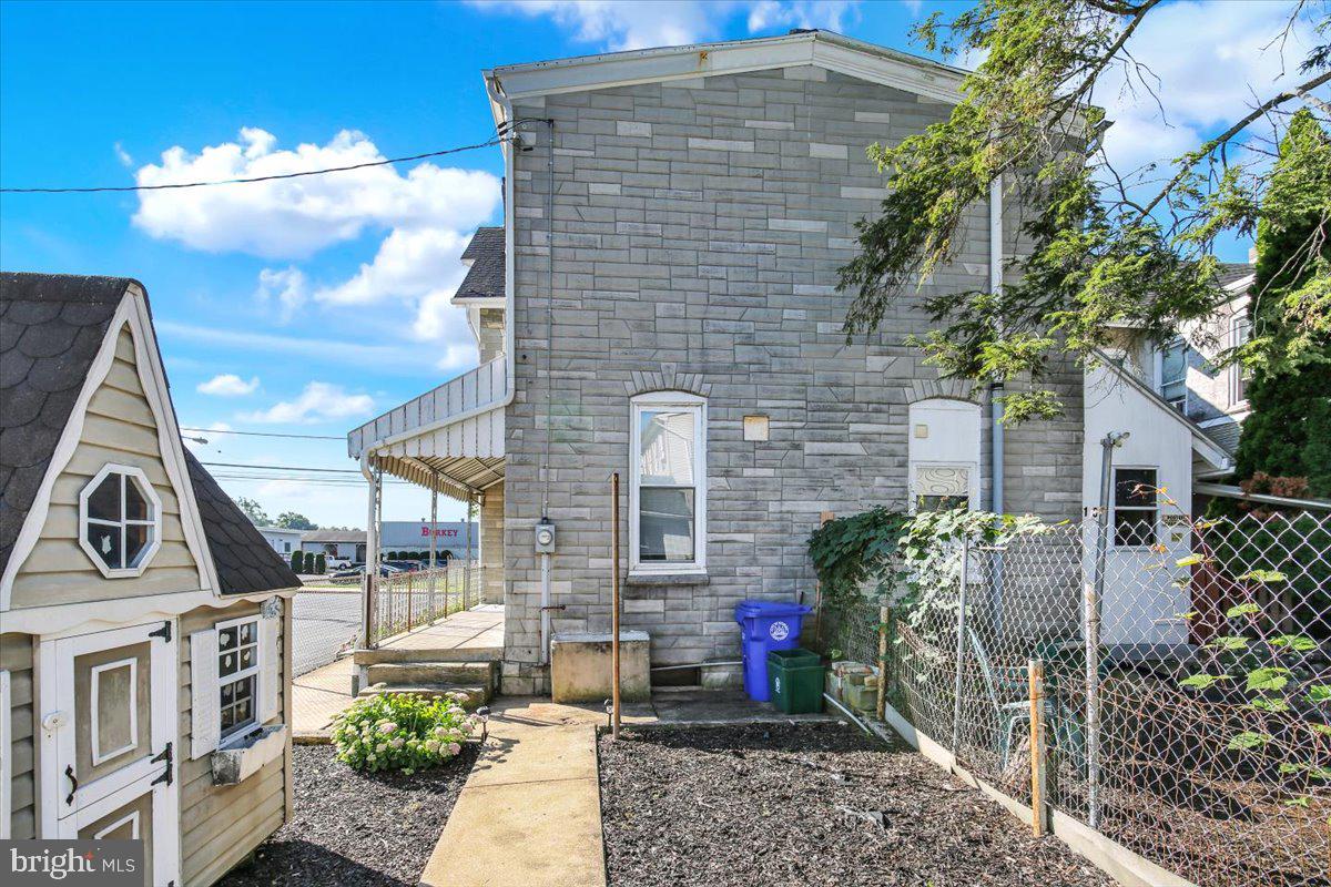 101 UPLAND AVENUE