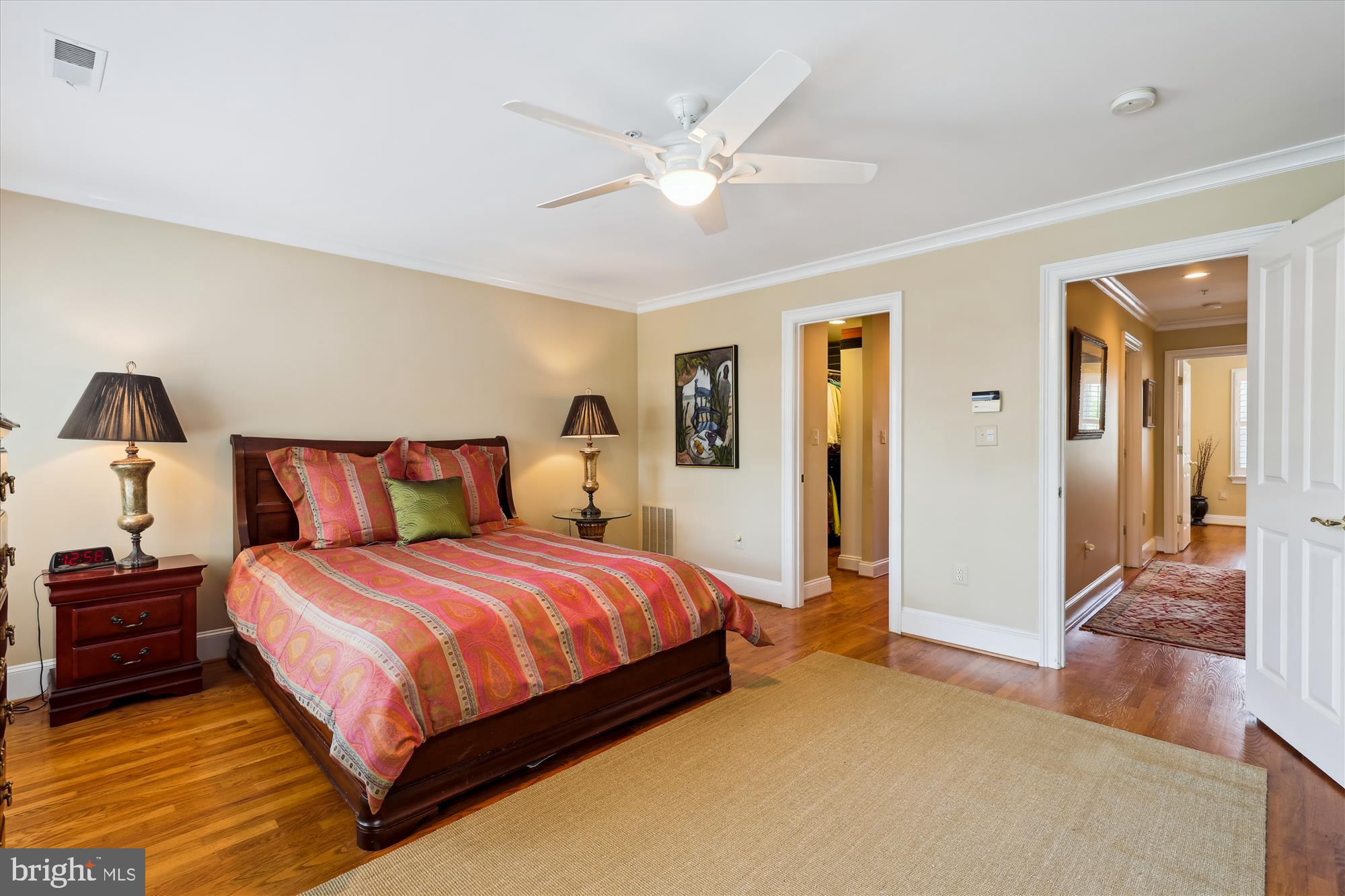 FAIRFAX ROW - Residential