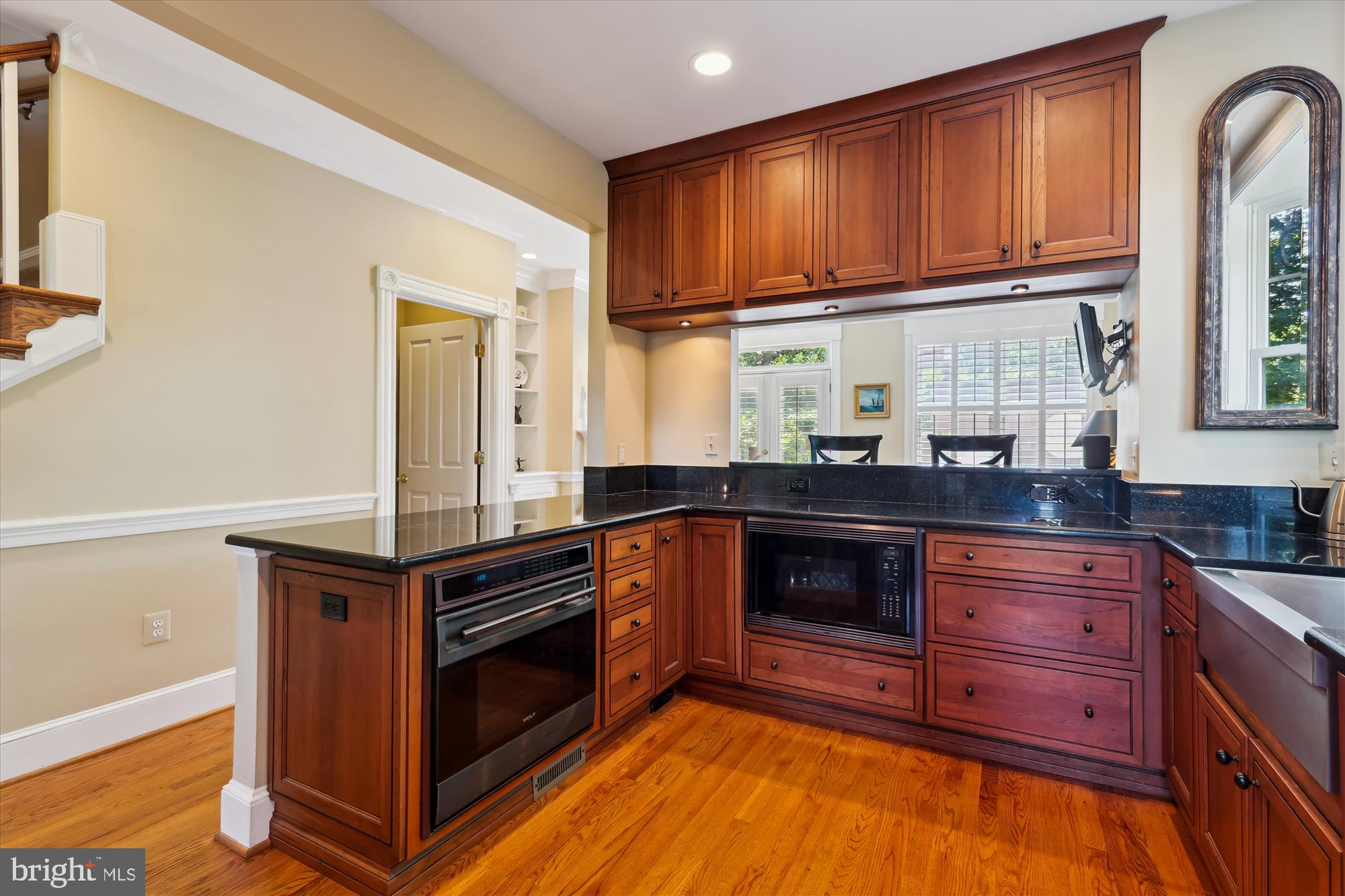 FAIRFAX ROW - Residential