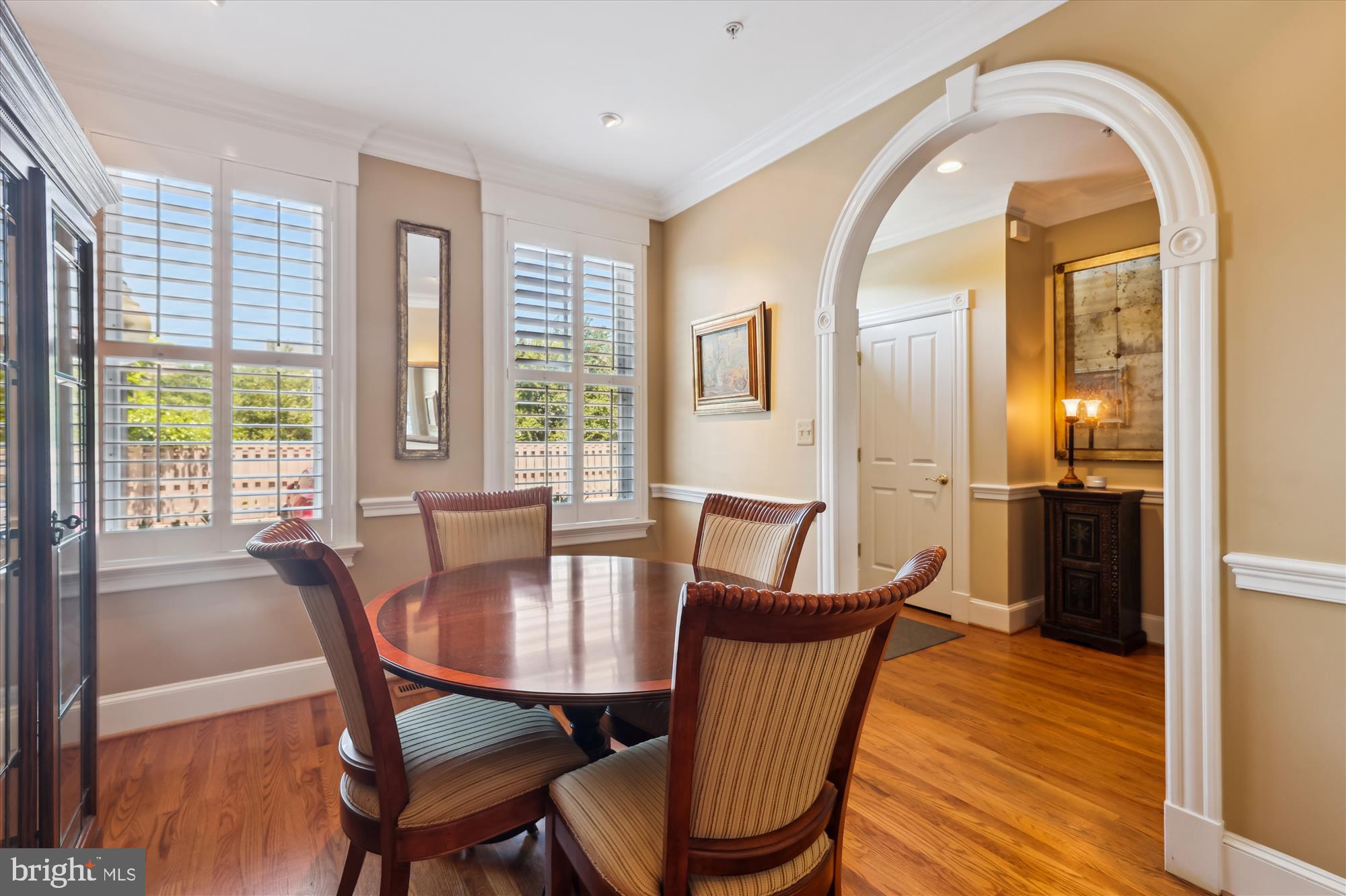 FAIRFAX ROW - Residential