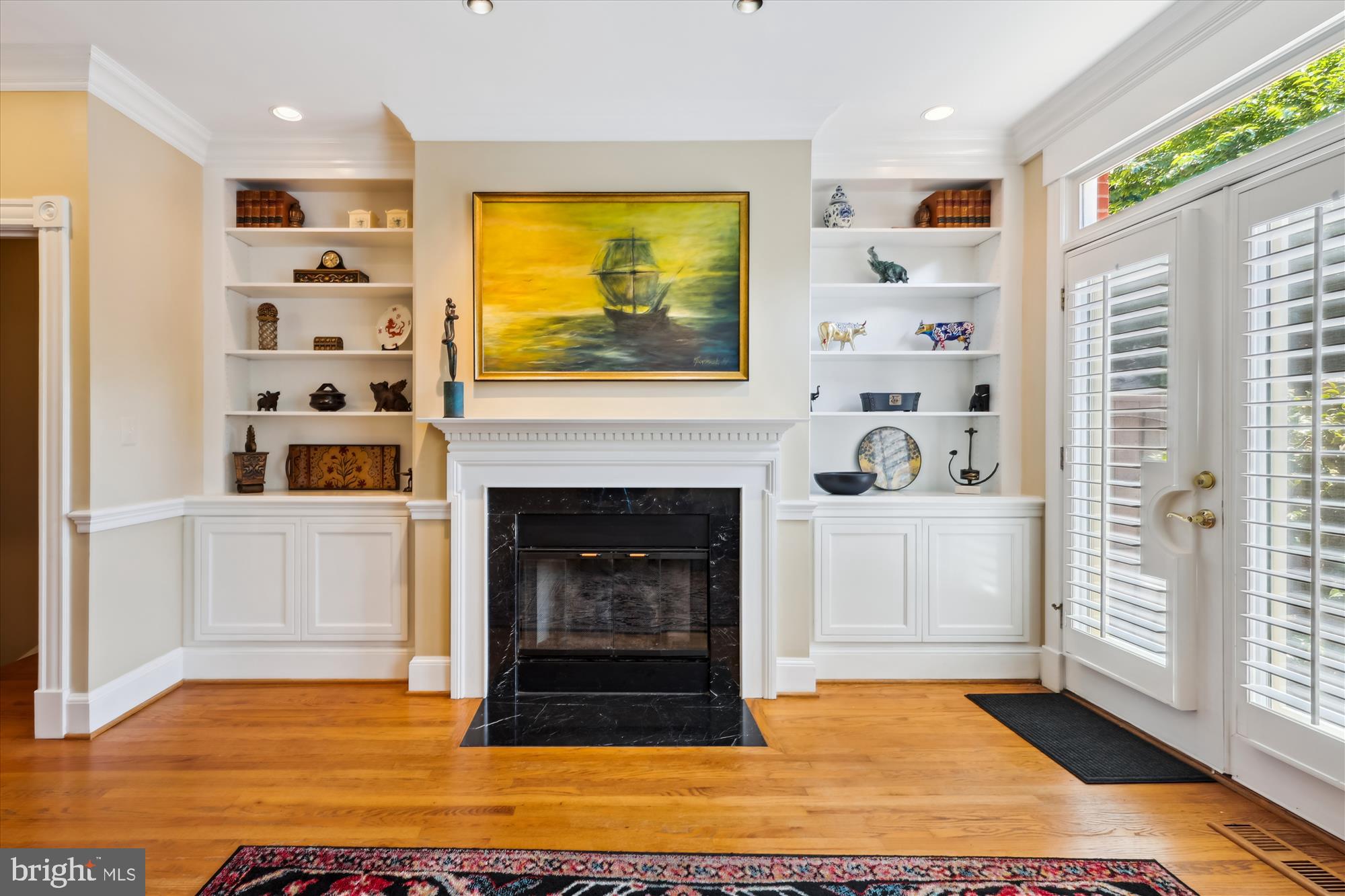 FAIRFAX ROW - Residential