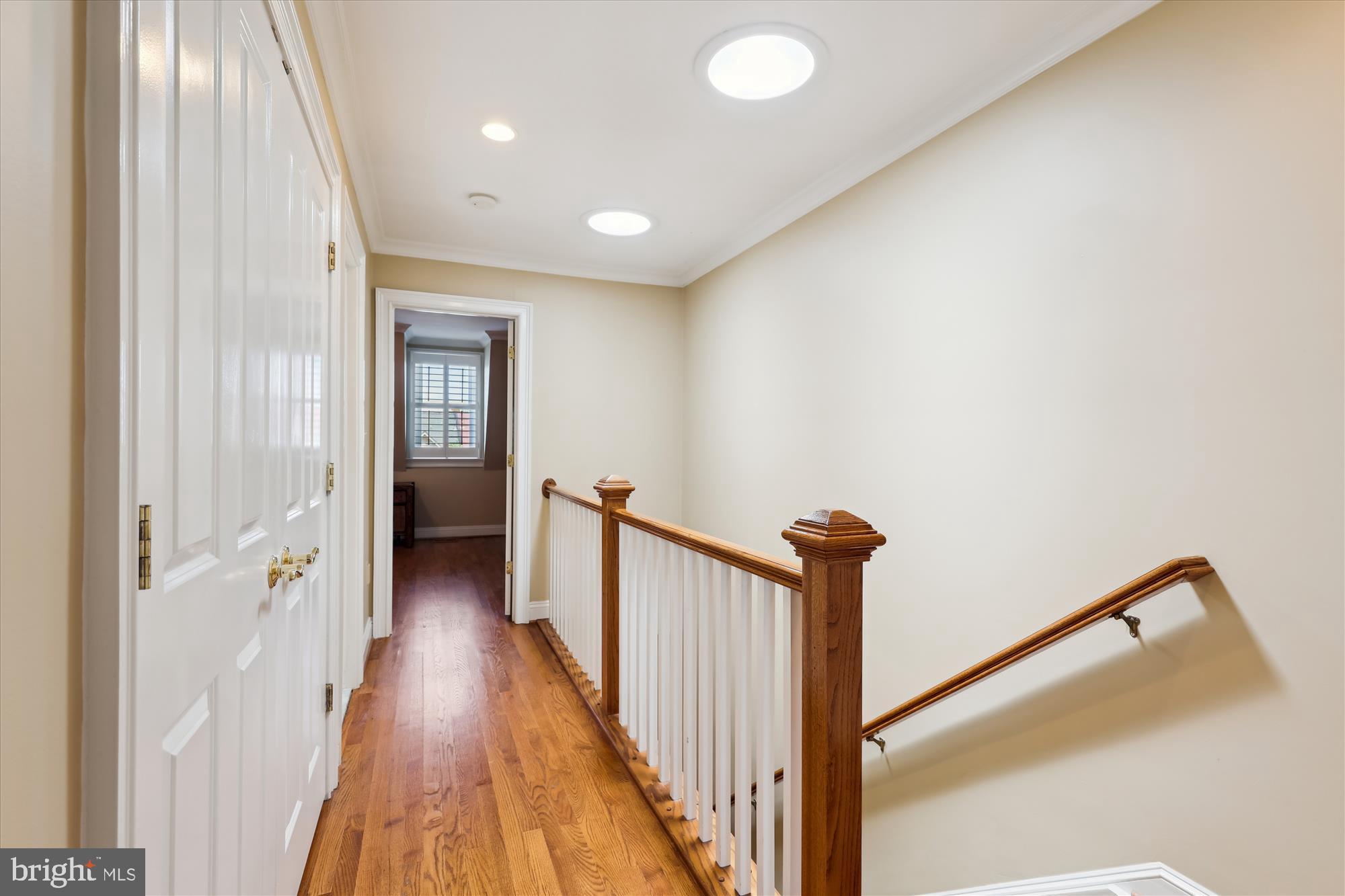 FAIRFAX ROW - Residential