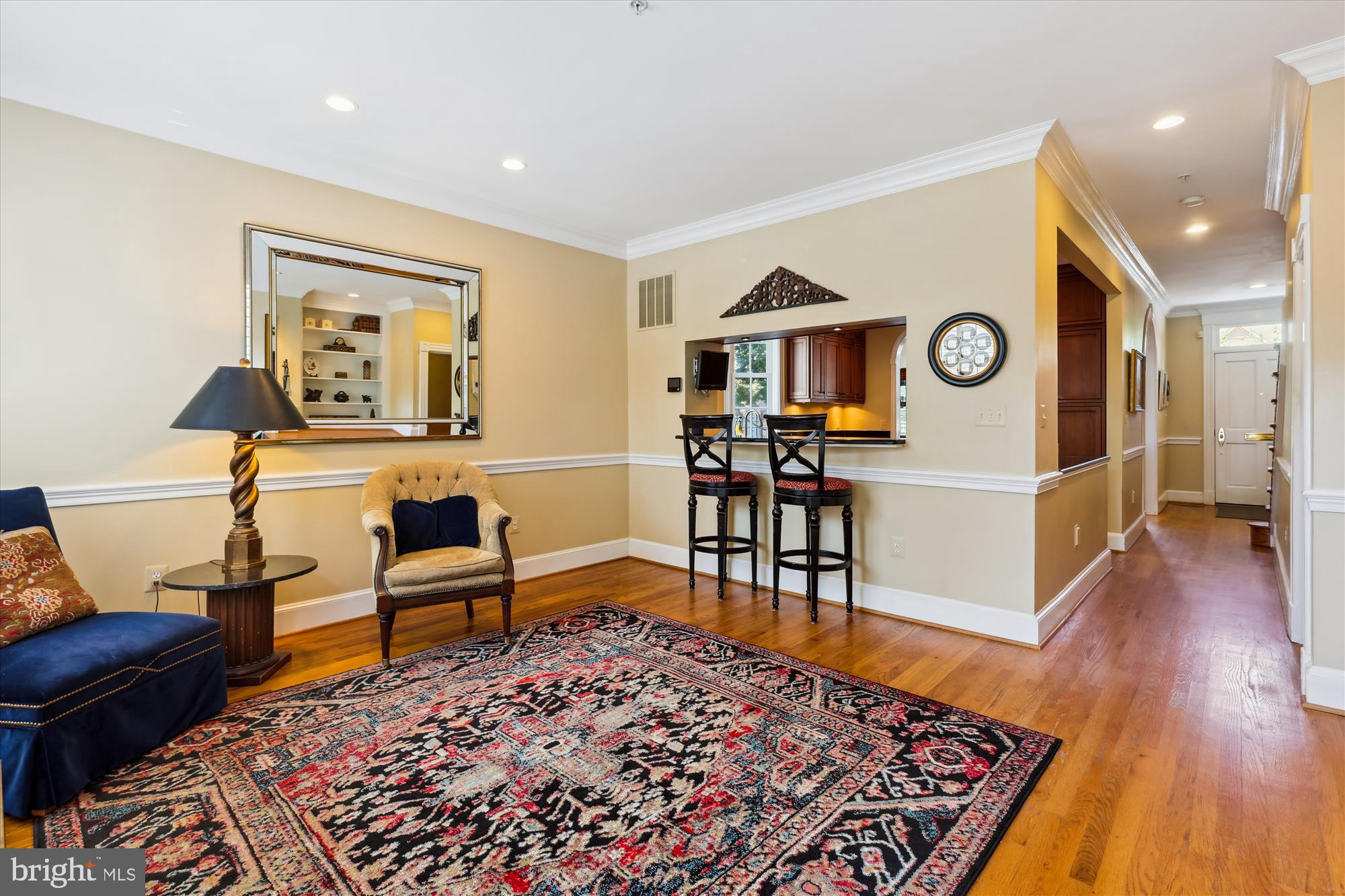 FAIRFAX ROW - Residential