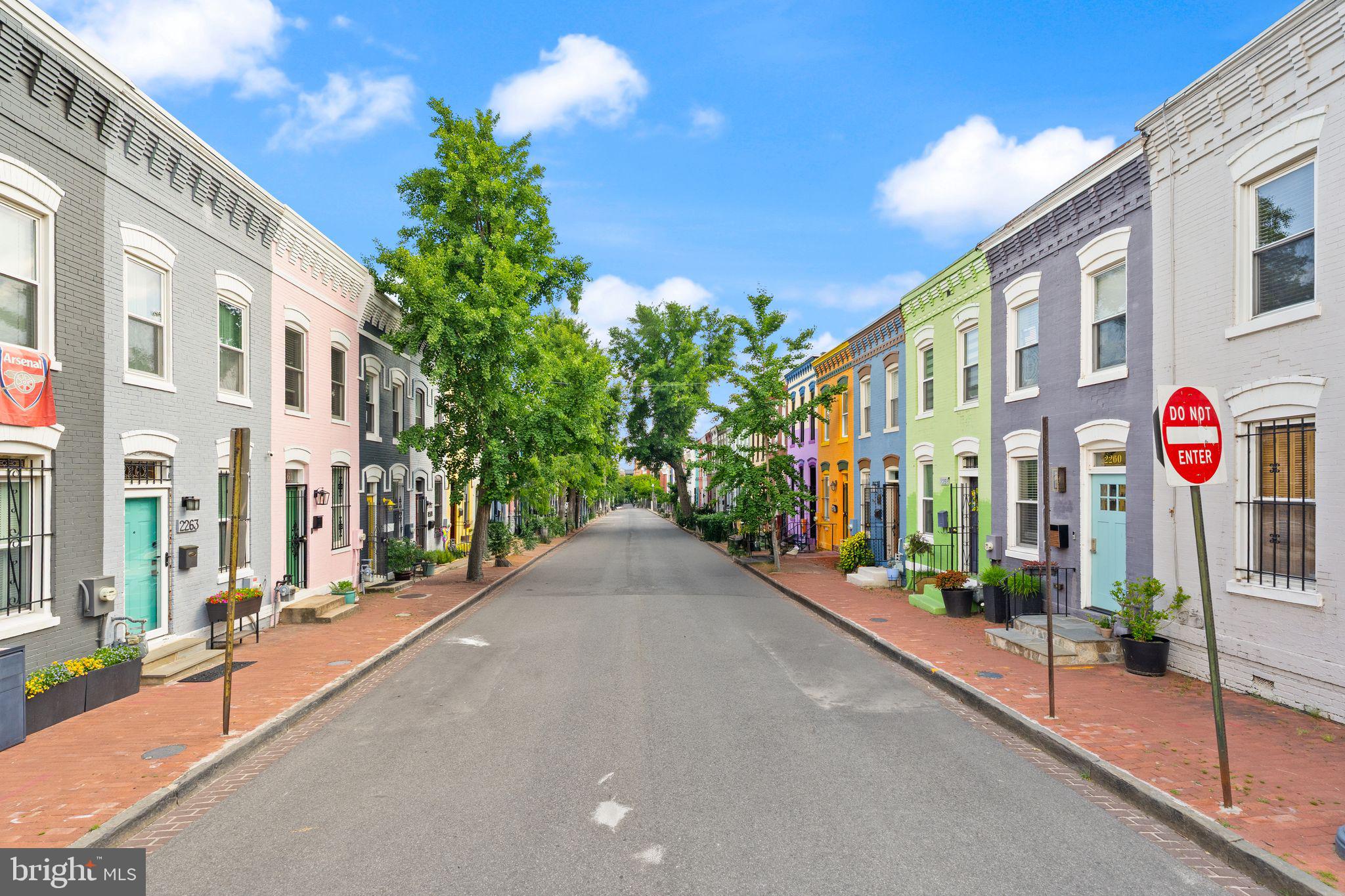 2263 12TH PLACE NW