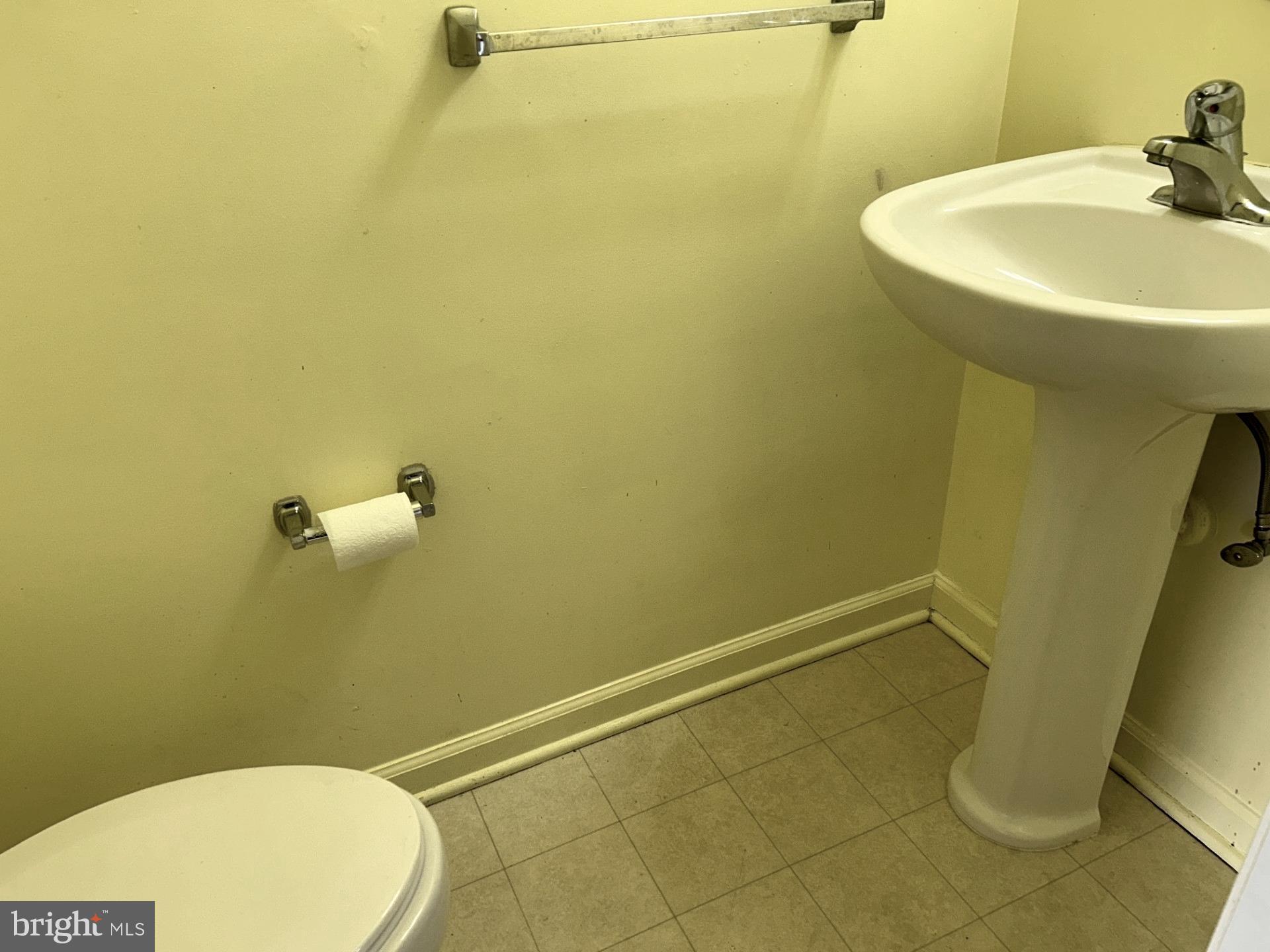 CATTAIL CROSSING - Residential Lease