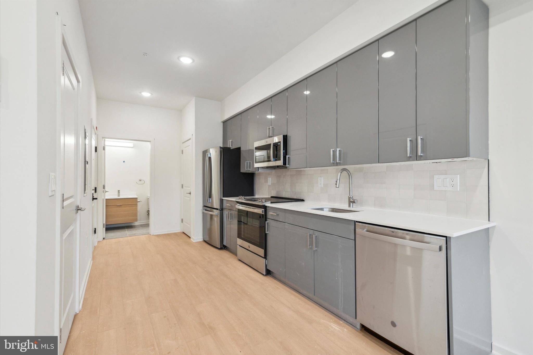 245 N 12TH STREET UNIT 3