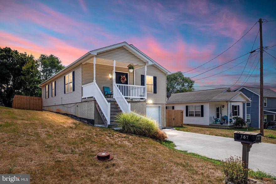 Beautiful 3 bedroom, 2 bath house with full basement and one car garage. Large fenced in back yard. Hardwood floors in Living room and dining room. Updated kitchen and finished rec room in basement. Also has unfinished room in basement for expansion or storage.