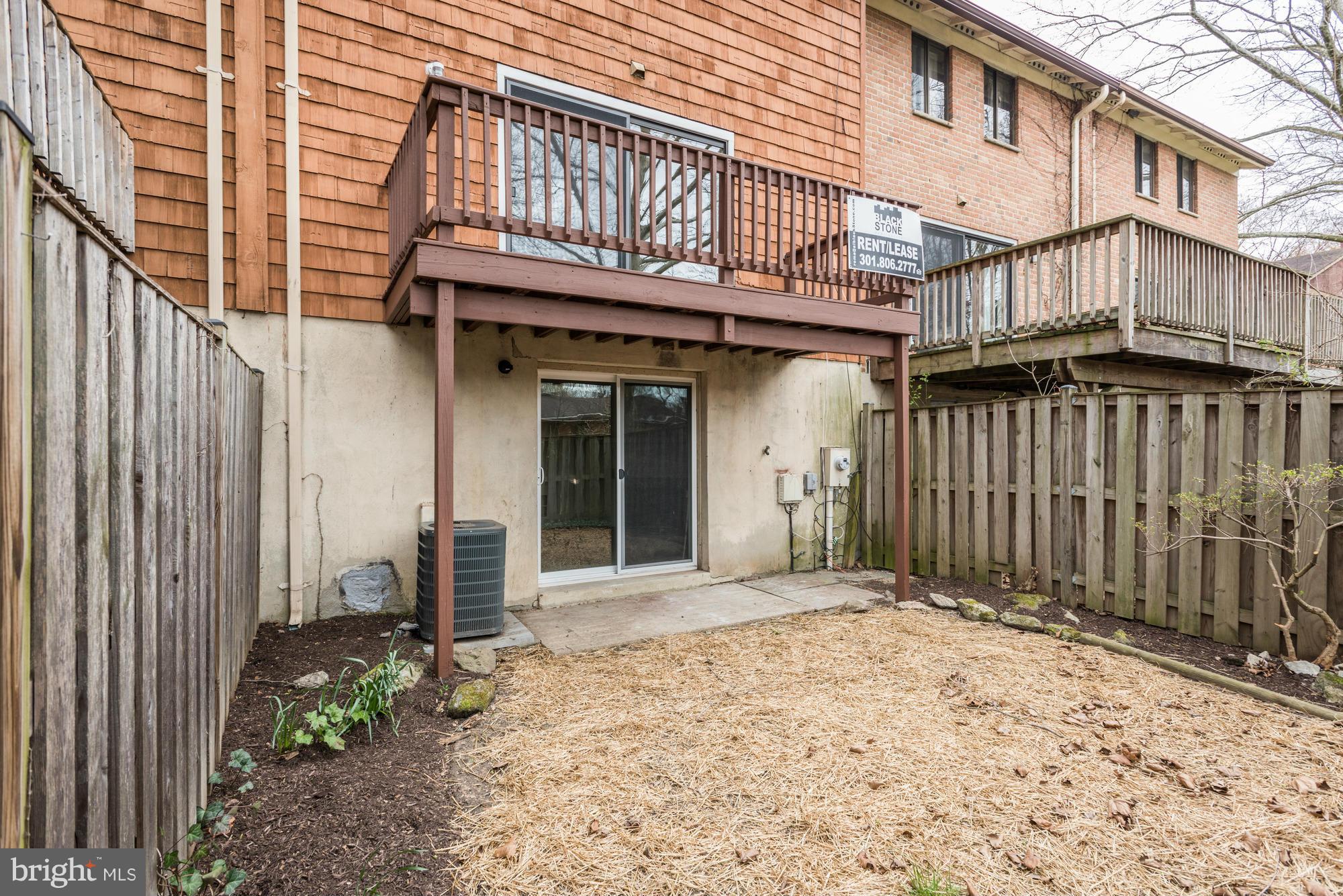 VILLAGE OF OWEN BROWN - Residential Lease