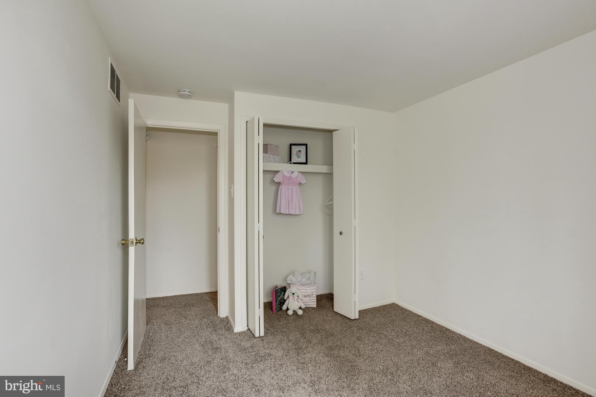 VILLAGE OF OWEN BROWN - Residential Lease