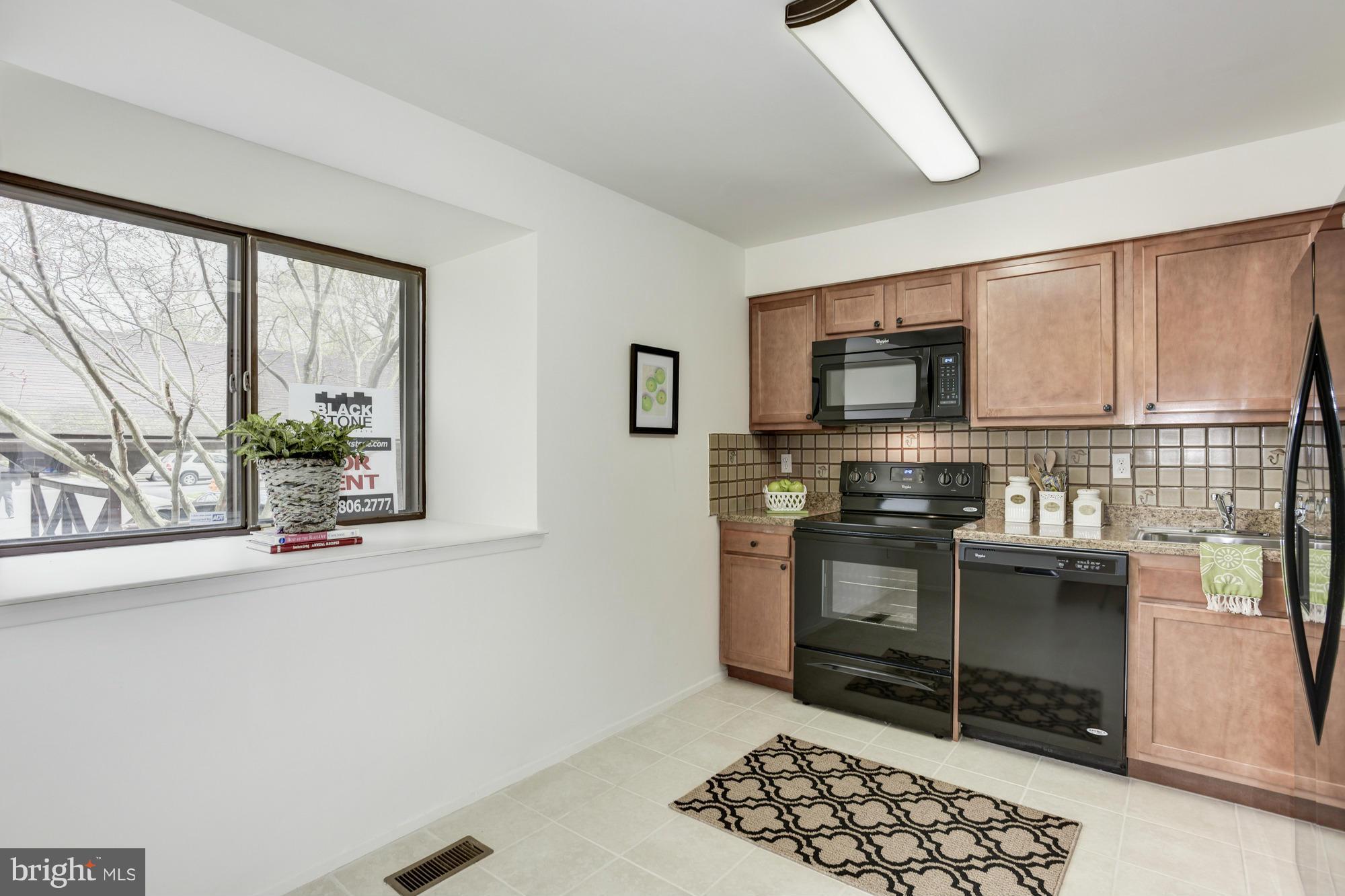 VILLAGE OF OWEN BROWN - Residential Lease