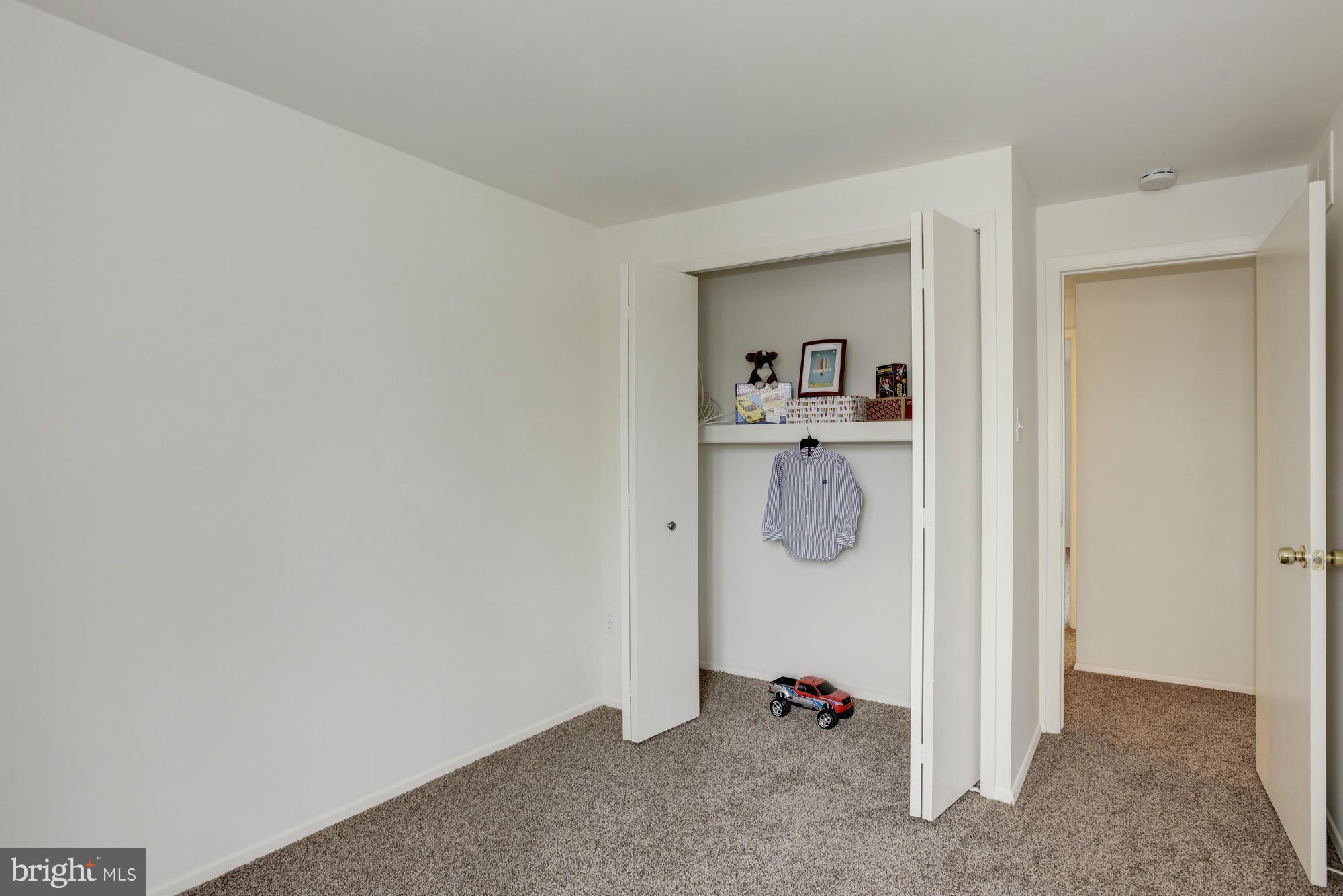 VILLAGE OF OWEN BROWN - Residential Lease