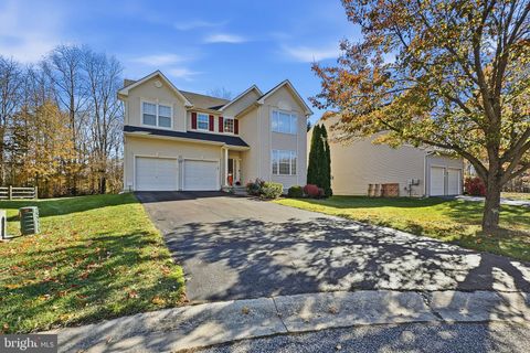 Homes For Sale - 103 Sarah Circle<br/> BEAR, DE 19701