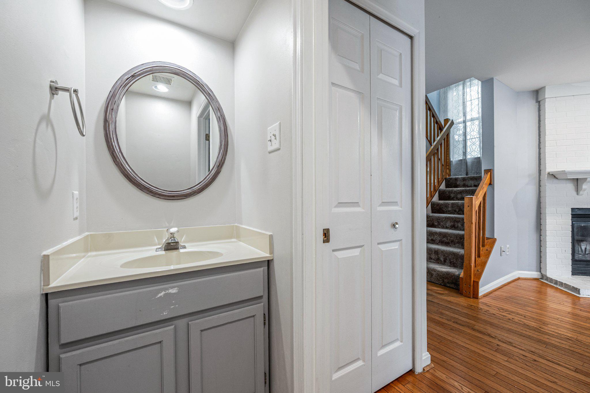 616 LIONS GATE LANE