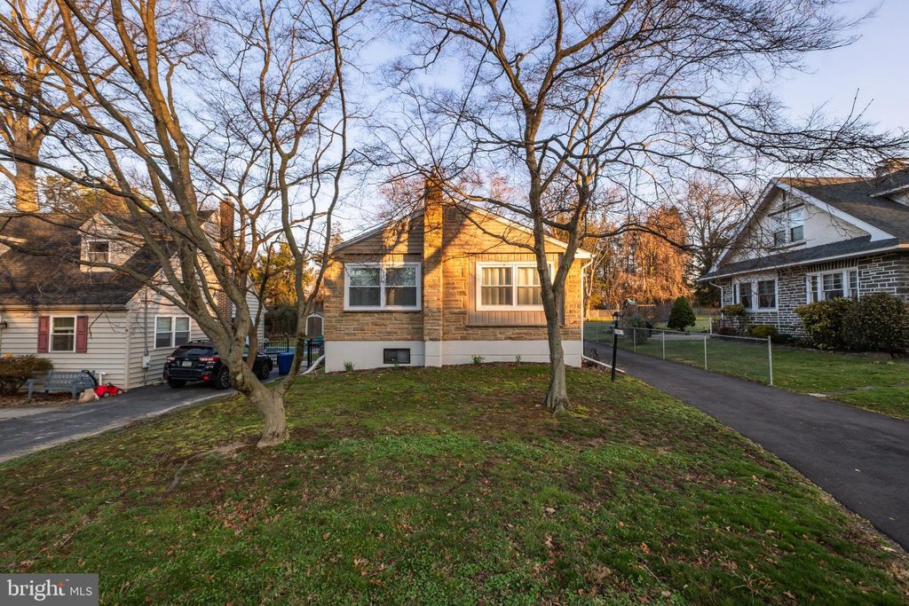 Photo of 1136 Bon Air Road, HAVERTOWN, PA 19083 (MLS # PADE2110912)