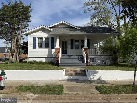 Homes For Rent - 1237 Seacobeck Street<br/> FREDERICKSBURG, VA 22401
