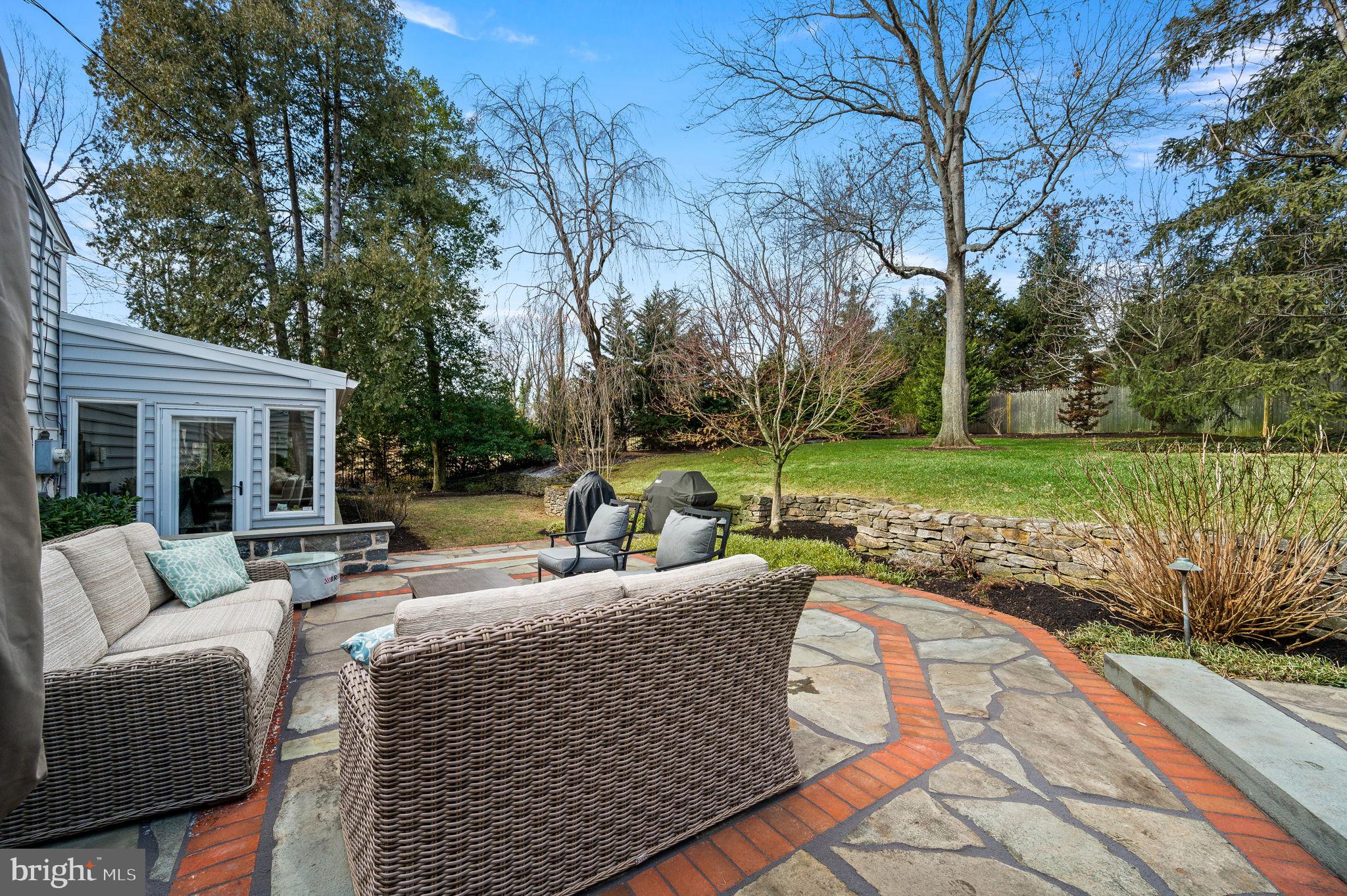 STRAFFORD VILLAGE - Residential