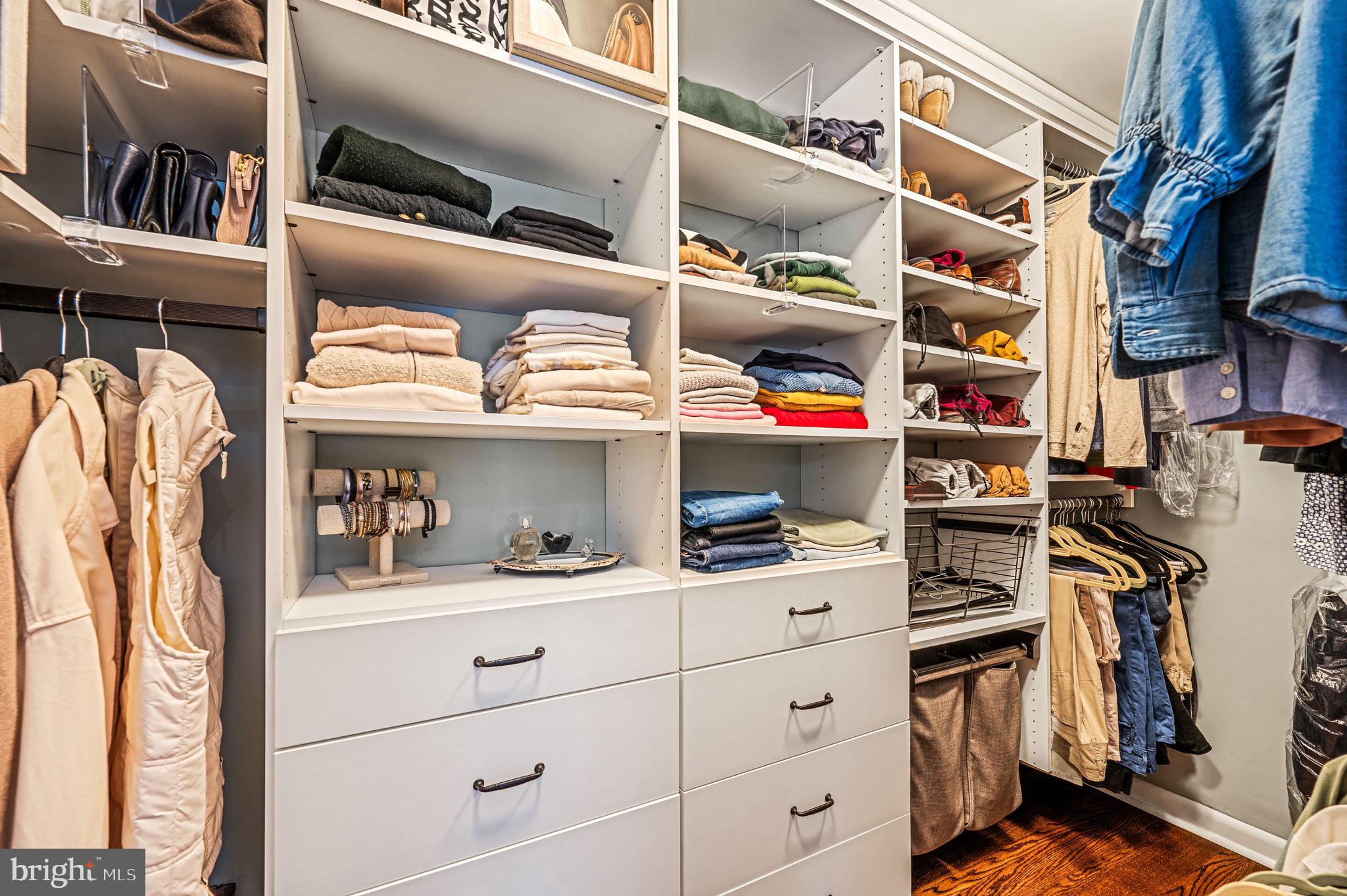 STRAFFORD VILLAGE - Residential