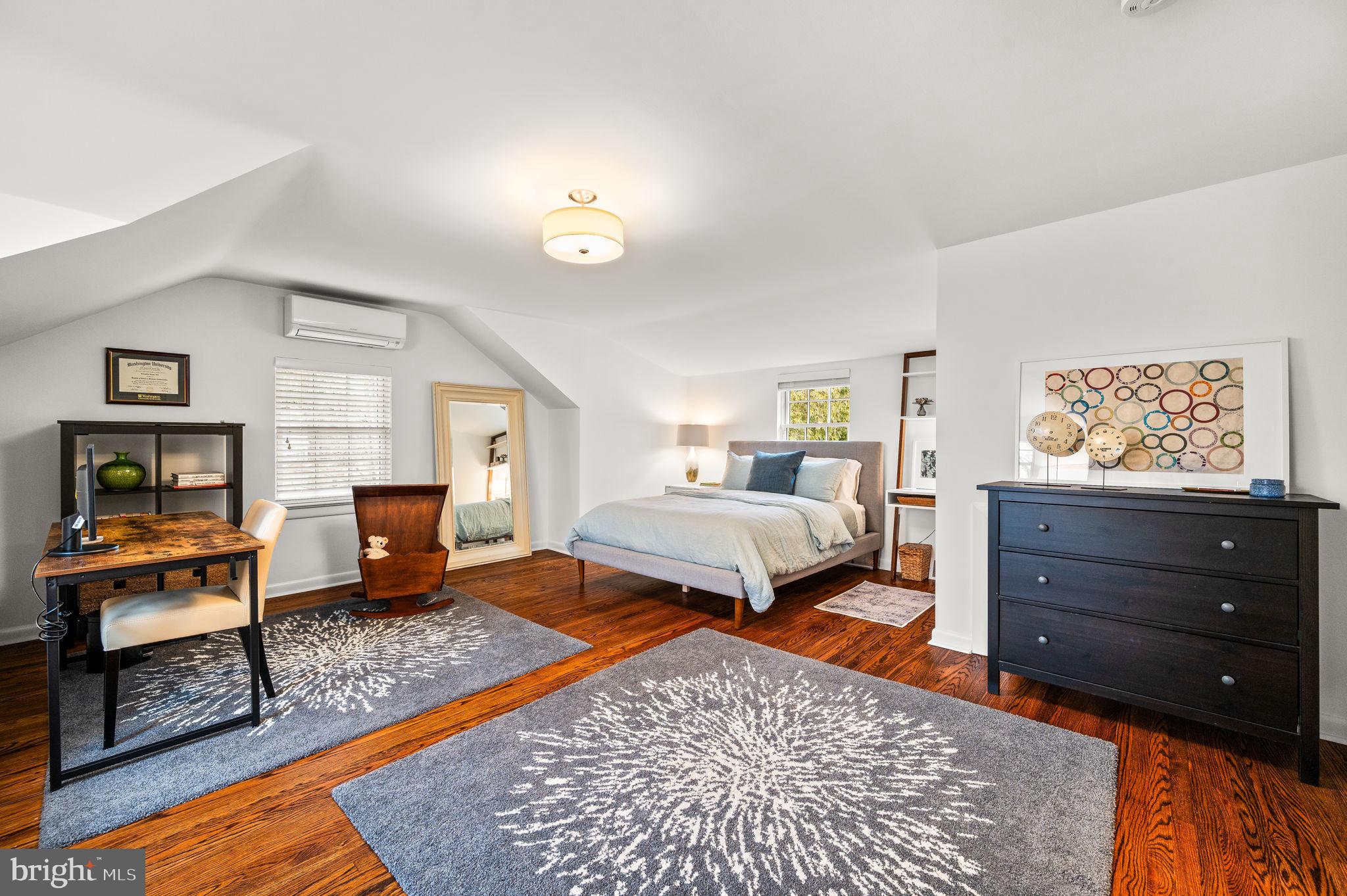 STRAFFORD VILLAGE - Residential