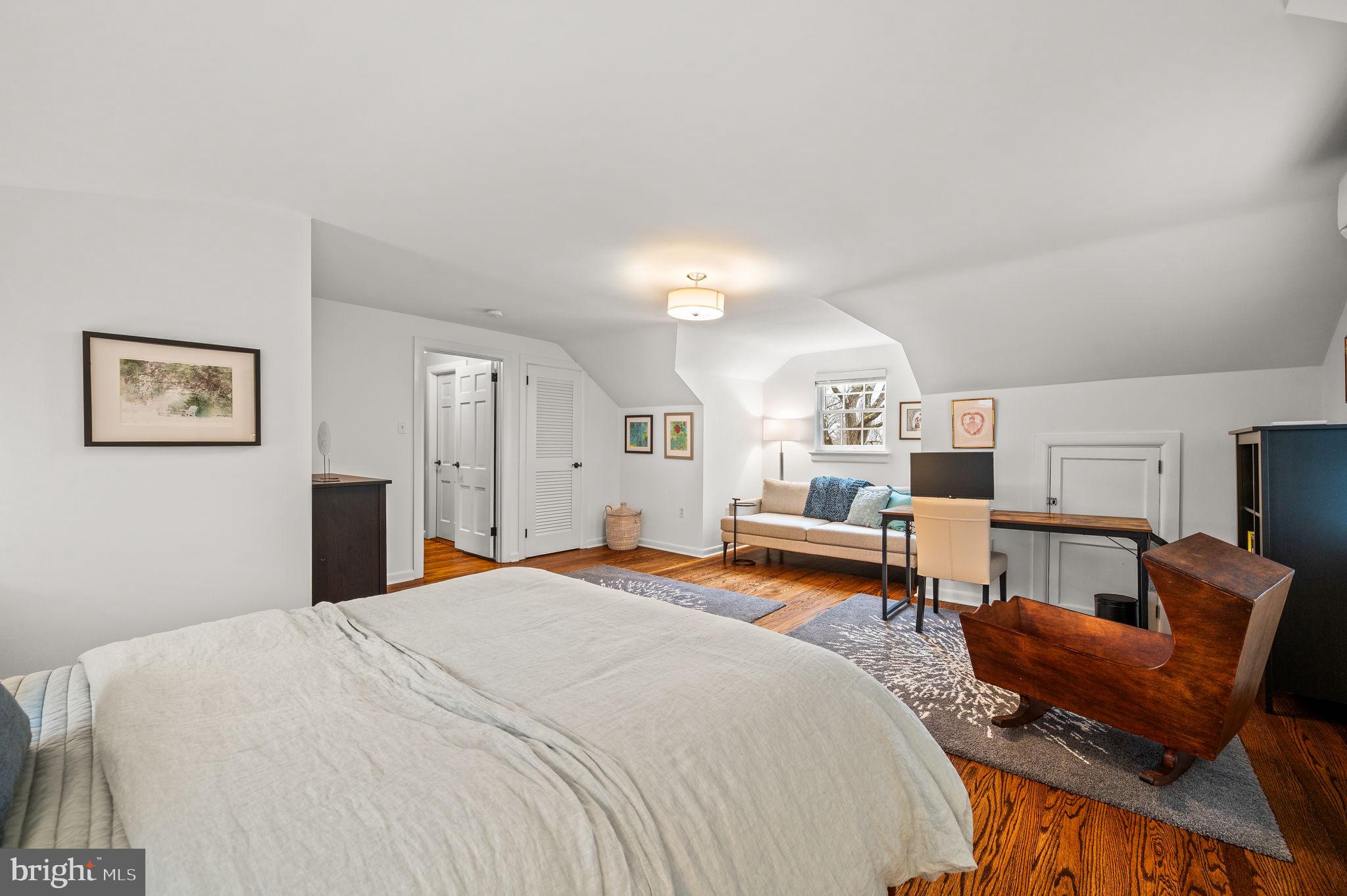 STRAFFORD VILLAGE - Residential