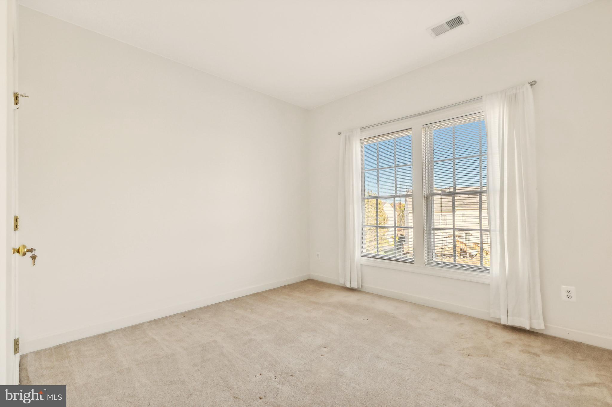 VIRGINIA OAKS - Residential