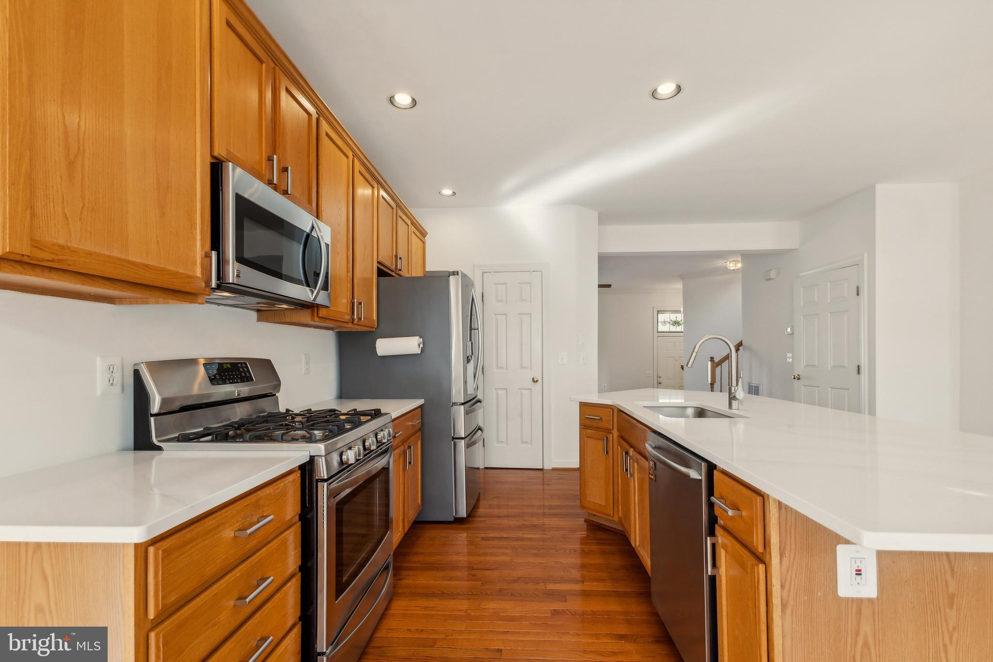 VIRGINIA OAKS - Residential