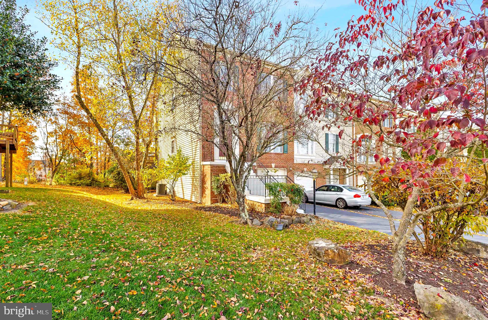 VIRGINIA OAKS - Residential