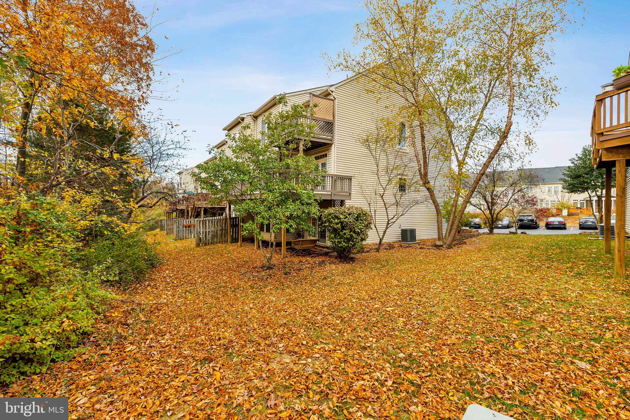 VIRGINIA OAKS - Residential