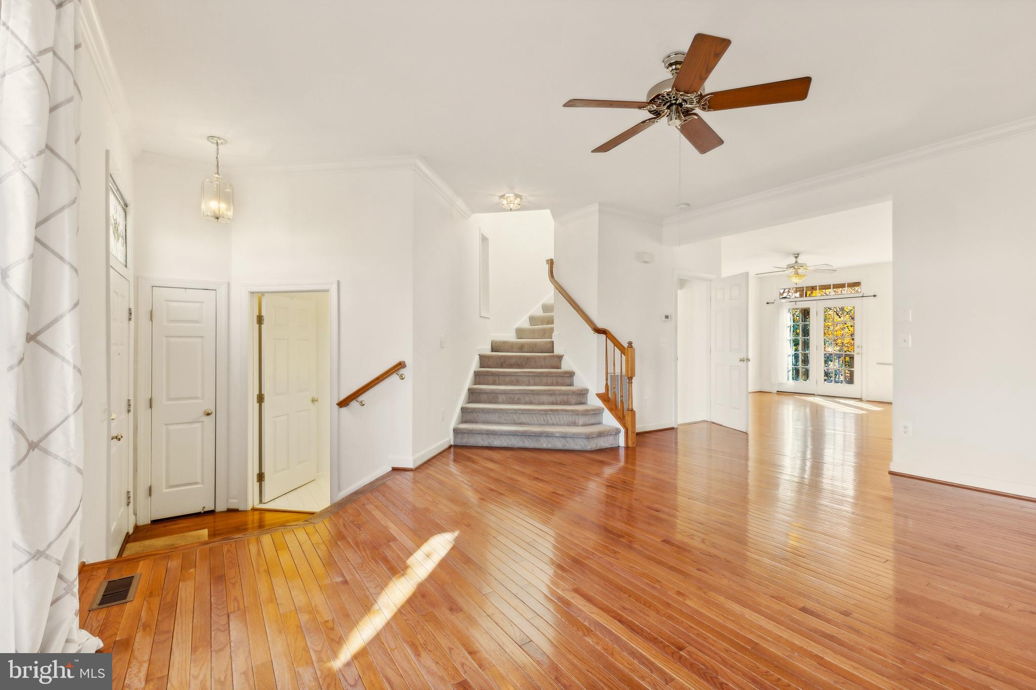 VIRGINIA OAKS - Residential