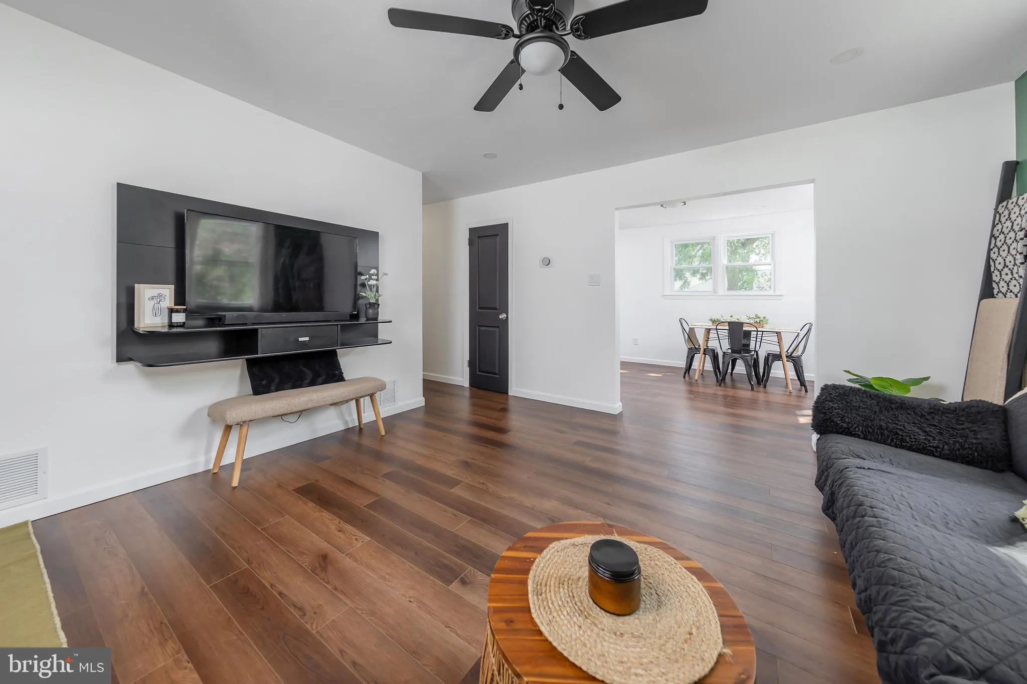 West Deptford, New Jersey 08096, United States, 3 Bedrooms Bedrooms, ,1 BathroomBathrooms,Residential,Active,169494