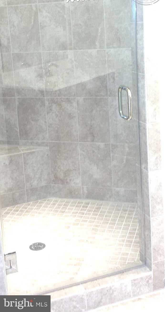 DULLES PARKWAY - Residential Lease