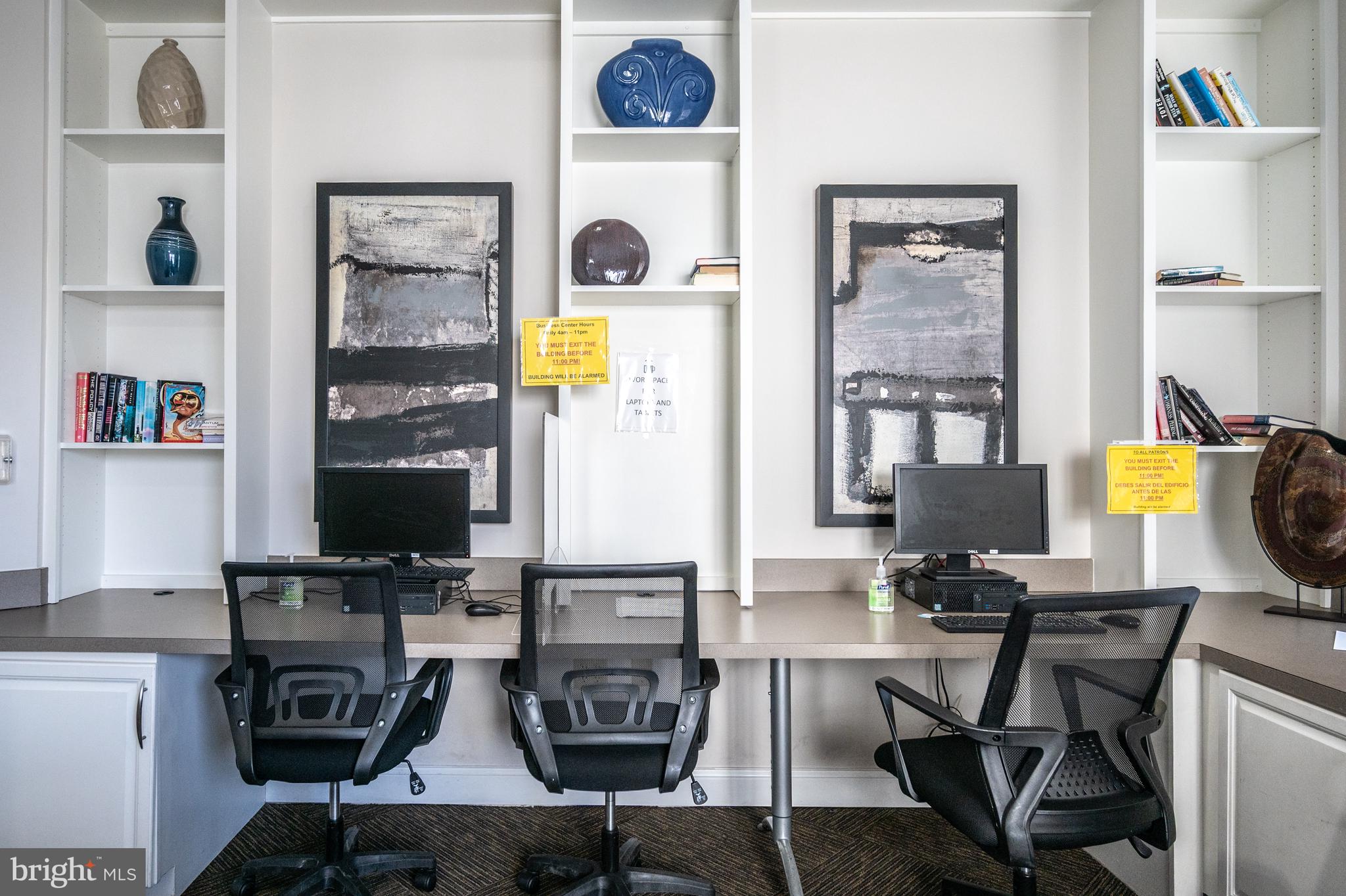 POTOMAC POINTE CONDOMINI - Residential