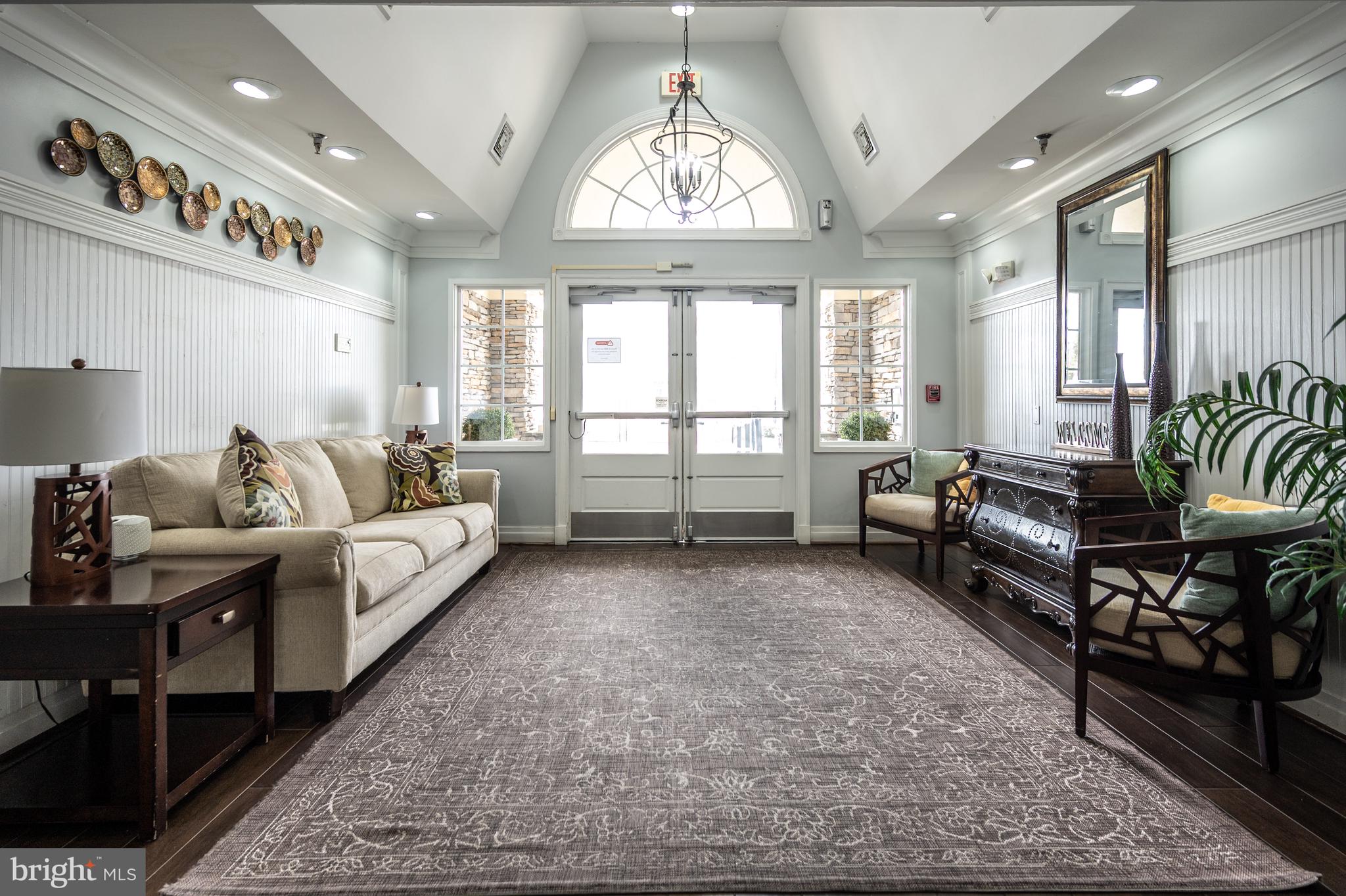 POTOMAC POINTE CONDOMINI - Residential