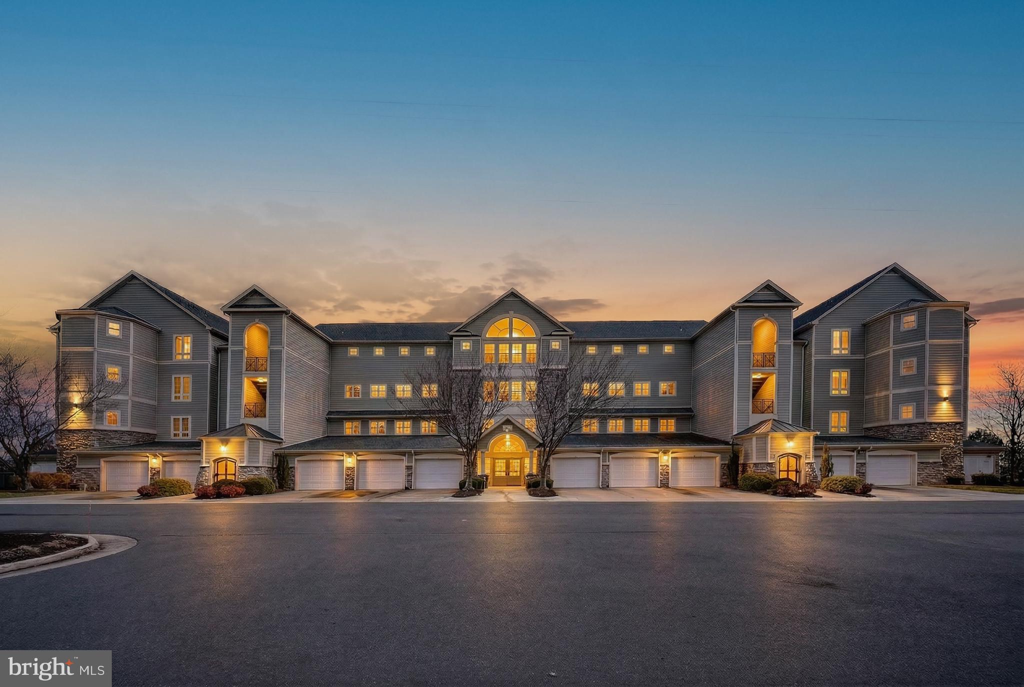 POTOMAC POINTE CONDOMINI - Residential