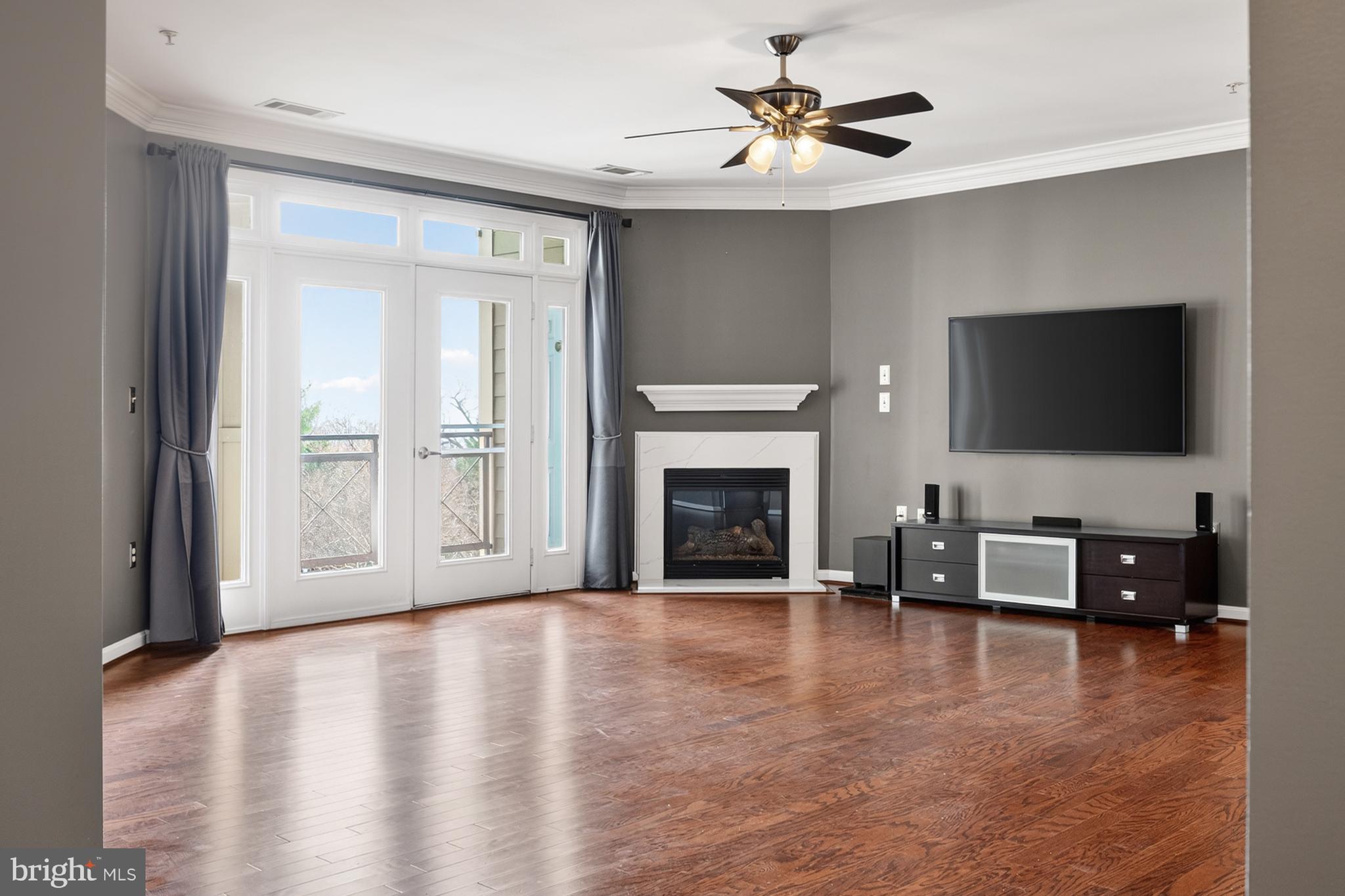 POTOMAC POINTE CONDOMINI - Residential