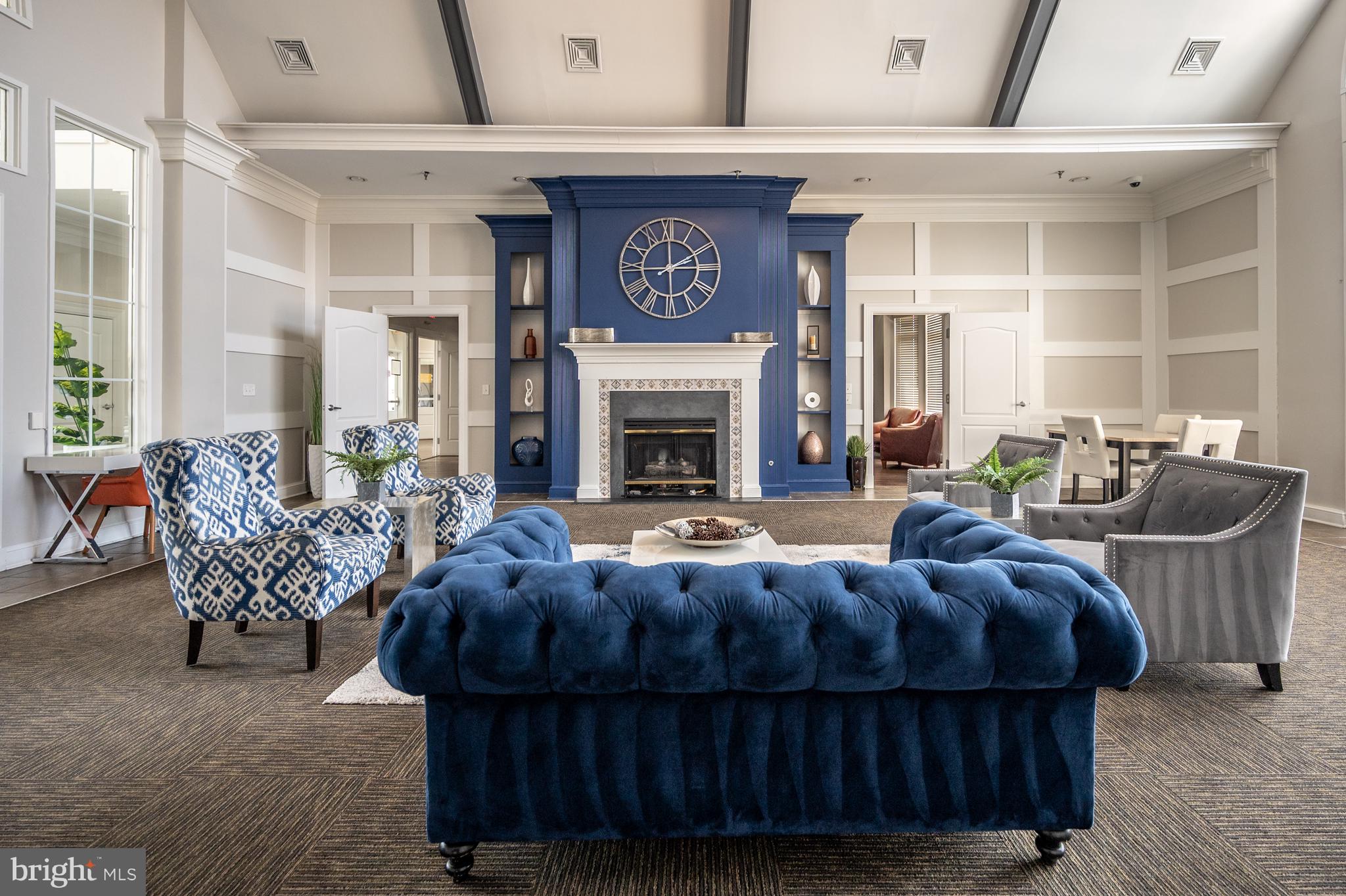 POTOMAC POINTE CONDOMINI - Residential