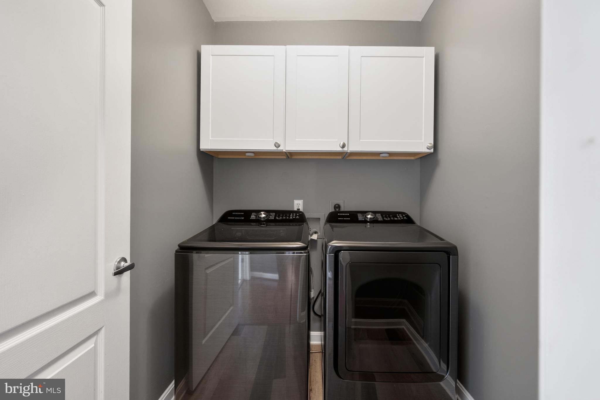 POTOMAC POINTE CONDOMINI - Residential