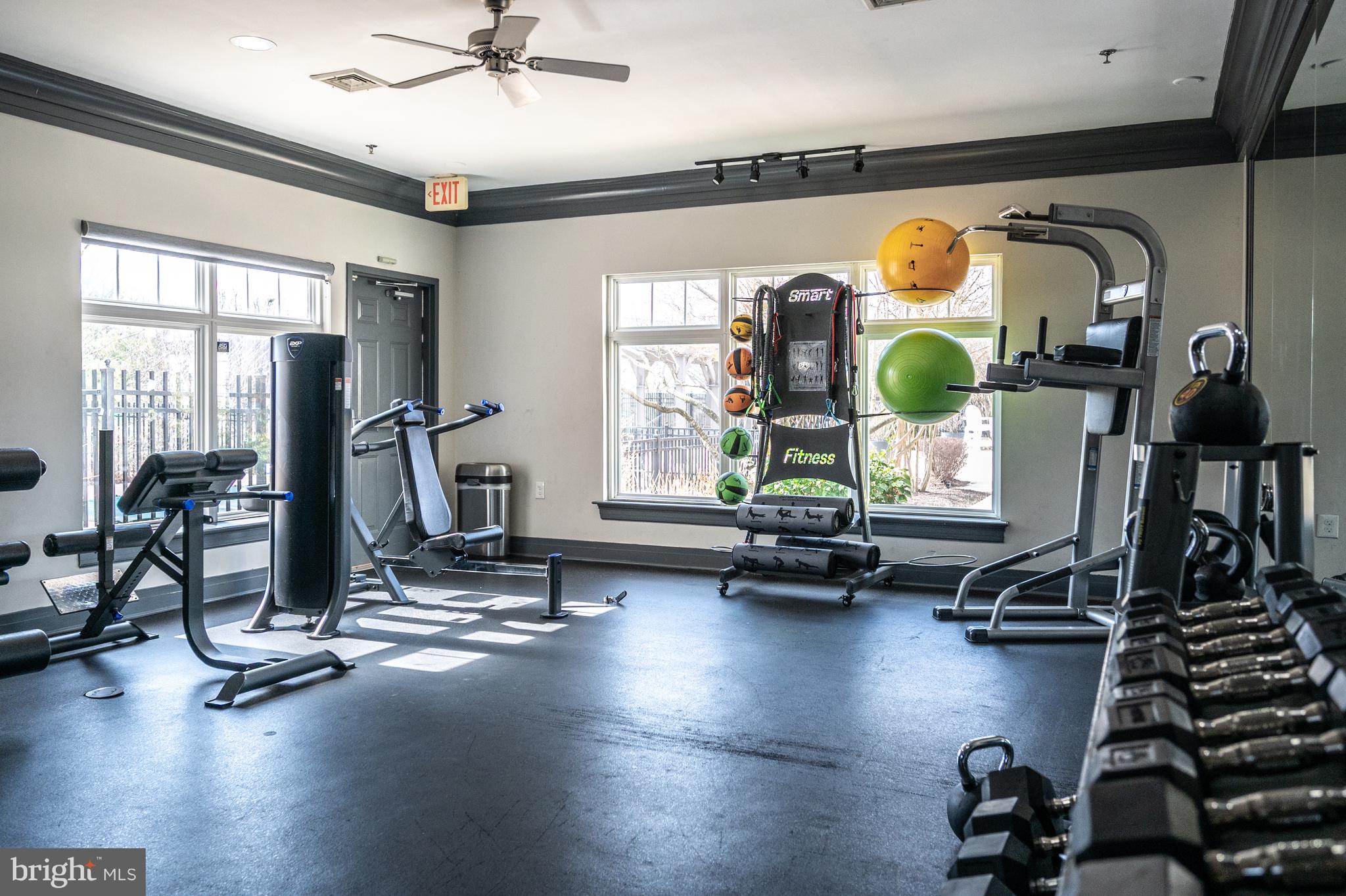 POTOMAC POINTE CONDOMINI - Residential