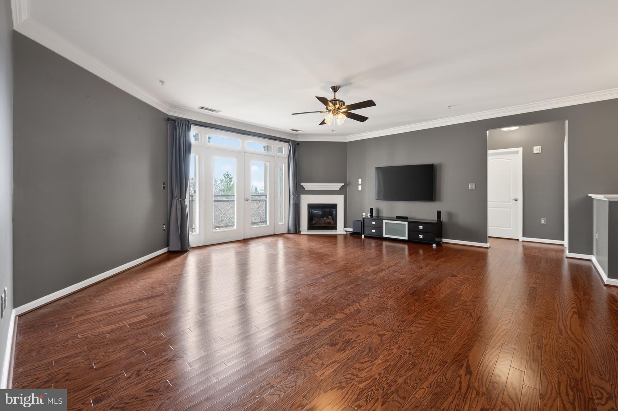 POTOMAC POINTE CONDOMINI - Residential