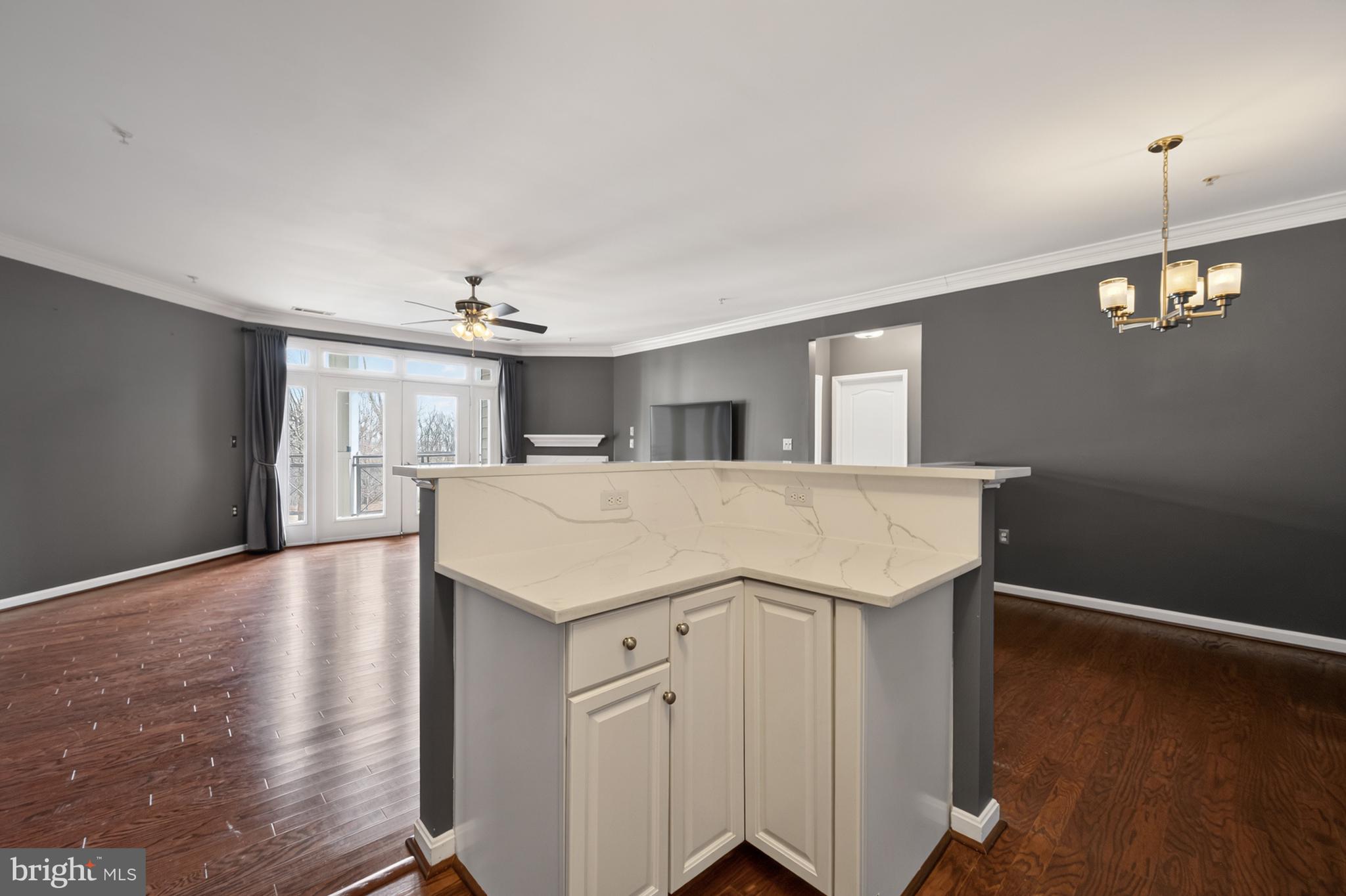 POTOMAC POINTE CONDOMINI - Residential