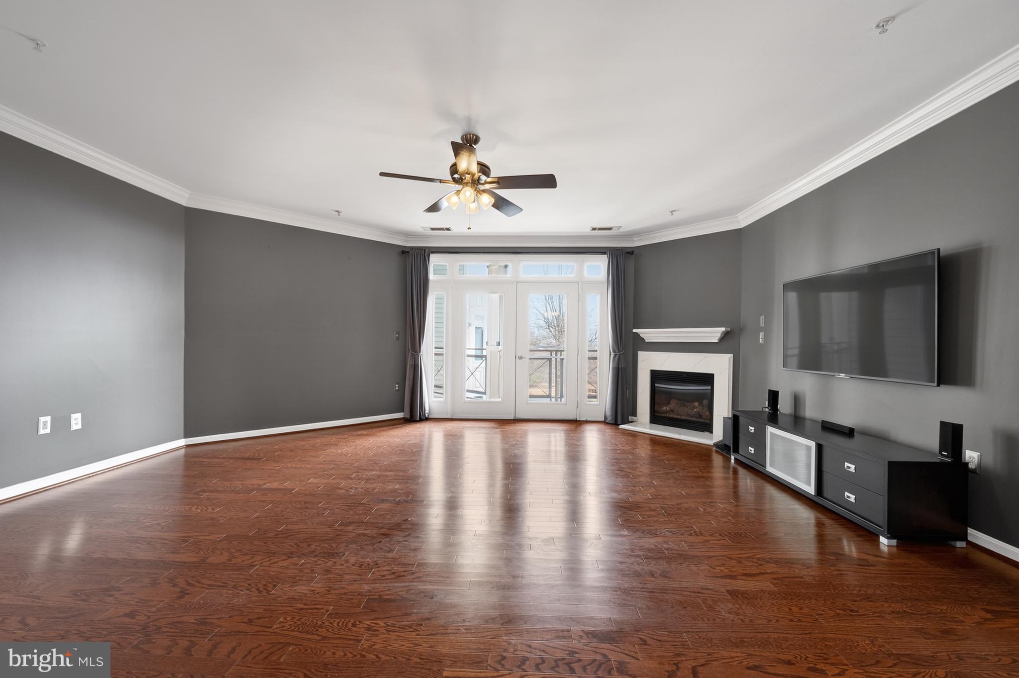 POTOMAC POINTE CONDOMINI - Residential