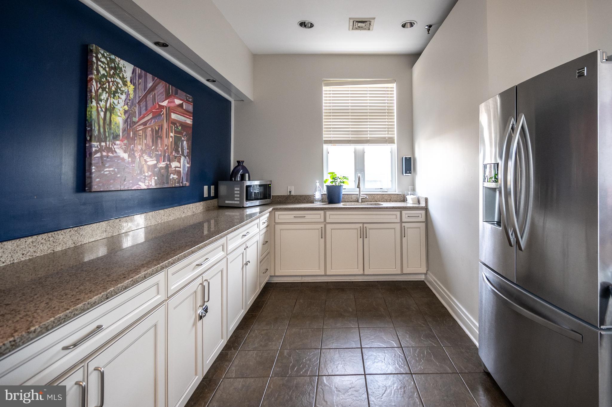 POTOMAC POINTE CONDOMINI - Residential