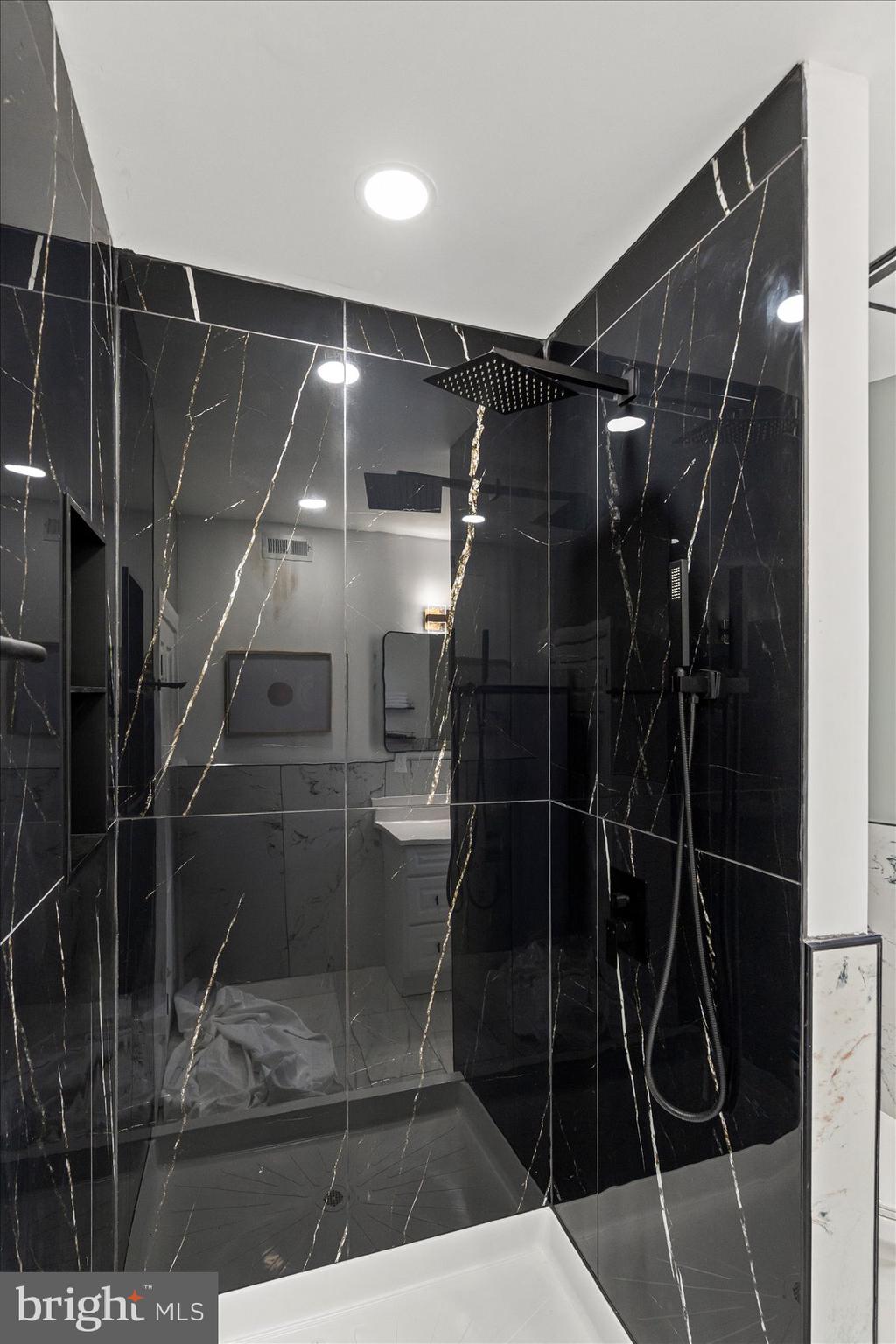 GUILFORD HISTORIC DISTRICT - Residential