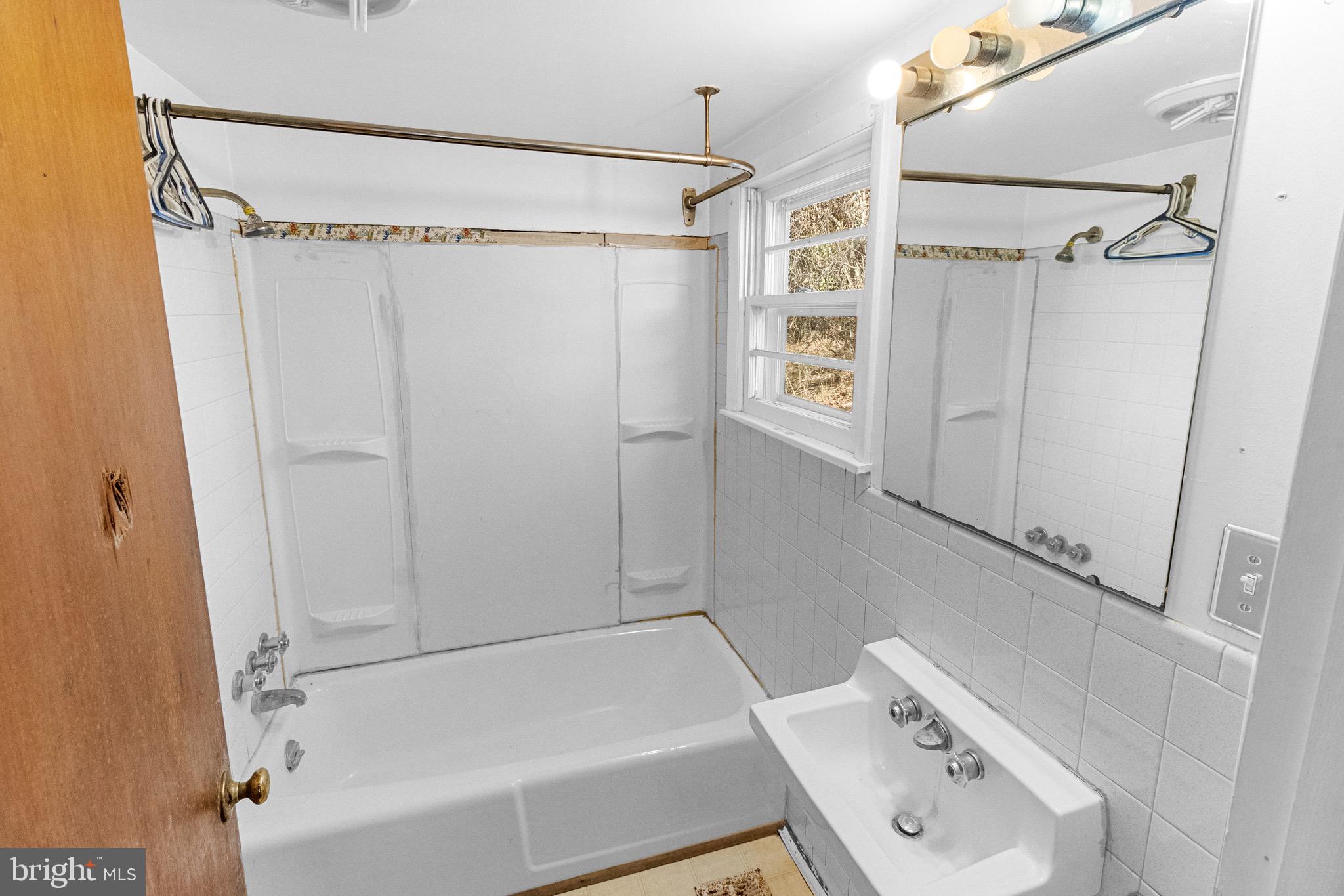 BAKERTON - Residential