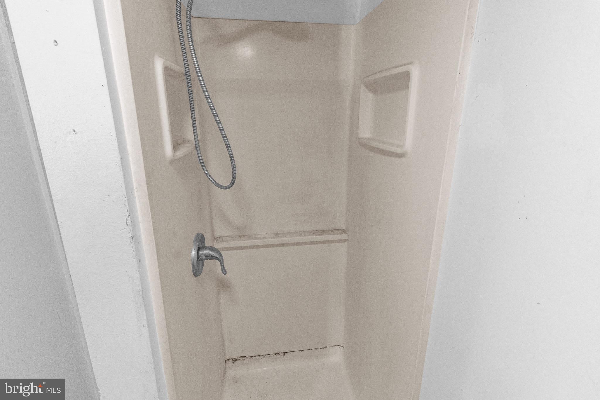 BAKERTON - Residential